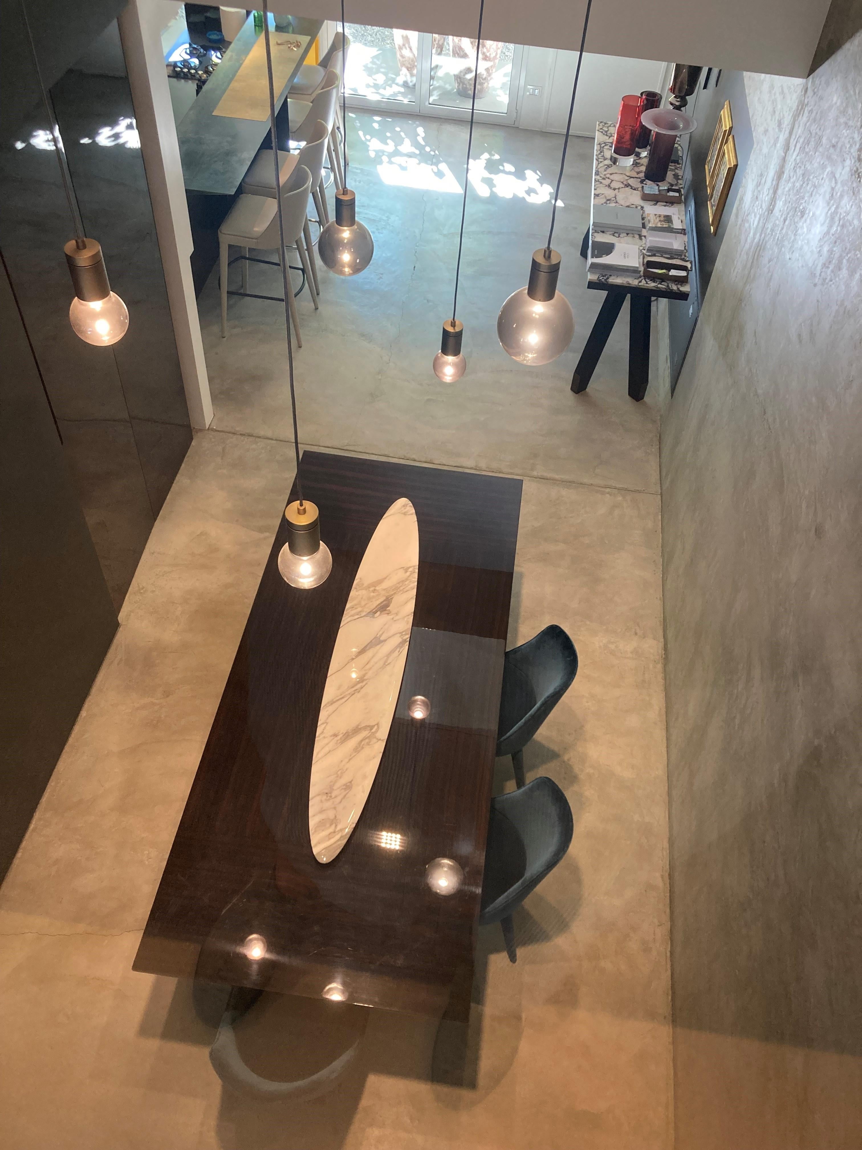 Cosmo, the White Marble Centerpiece 150cm In New Condition For Sale In Milan, MI
