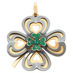 Cosmogonie Secrète Emerald Clover Charm in 18k Yellow Gold by Elie Top