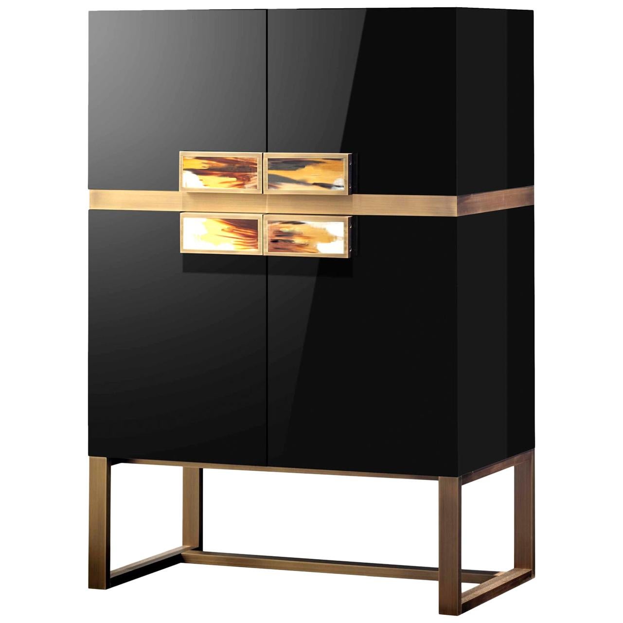 Cosmopolitan Bar Cabinet in Glossy Black Lacquer and Corno Italiano, Mod. 6027