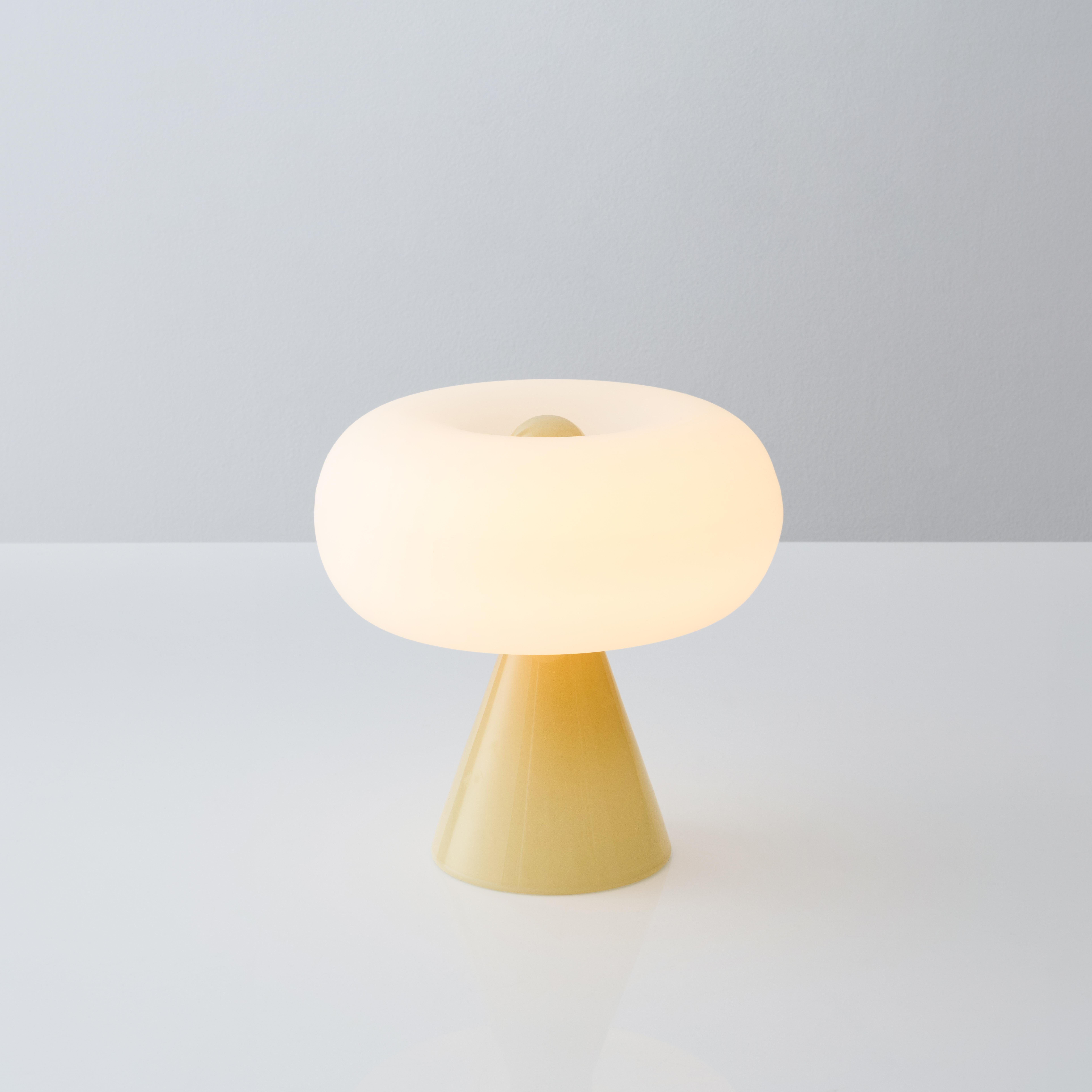 Grec Lampe de table Cosmos 02 de Noiro Studio en vente