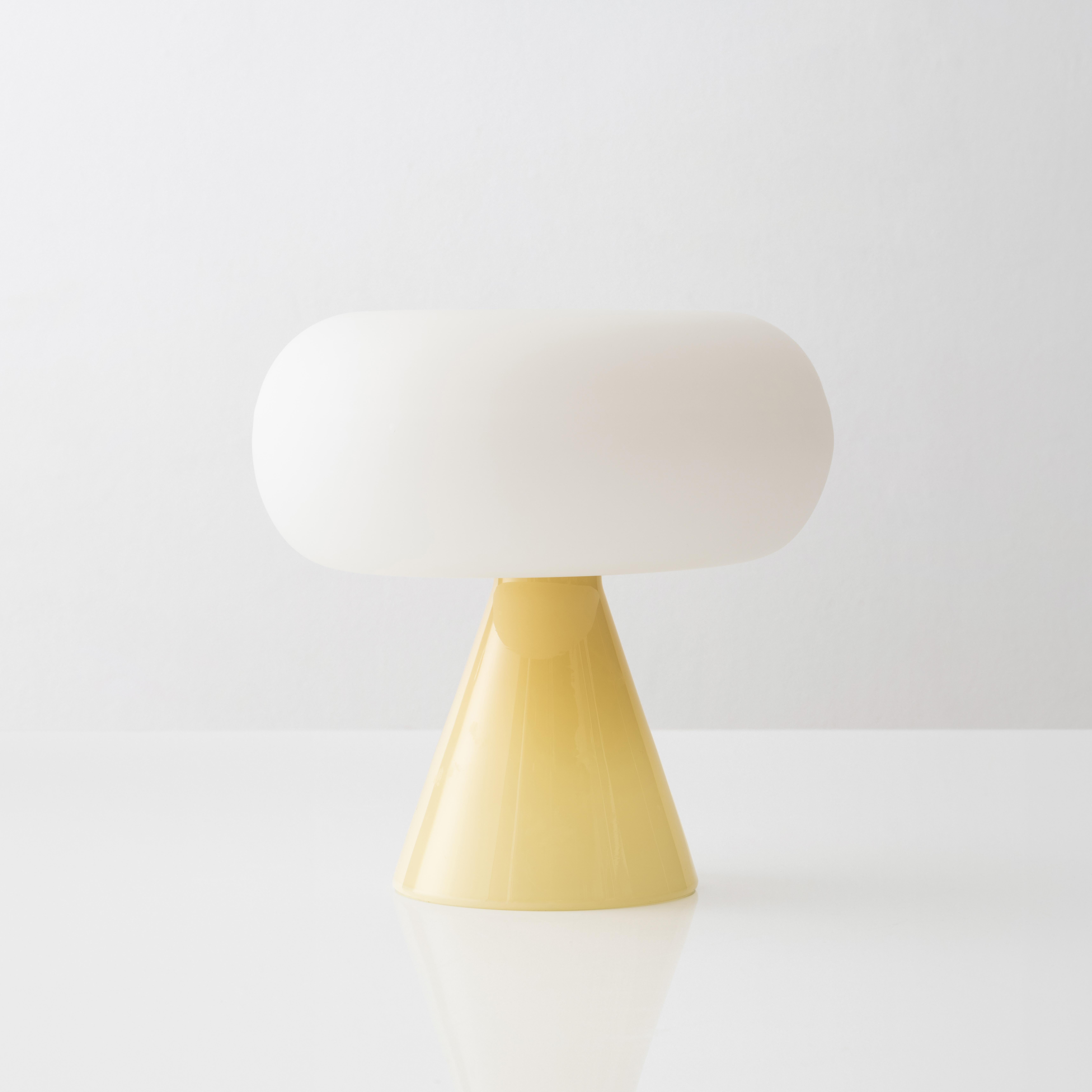 Lampe de table Cosmos 02 de Noiro Studio en vente 1