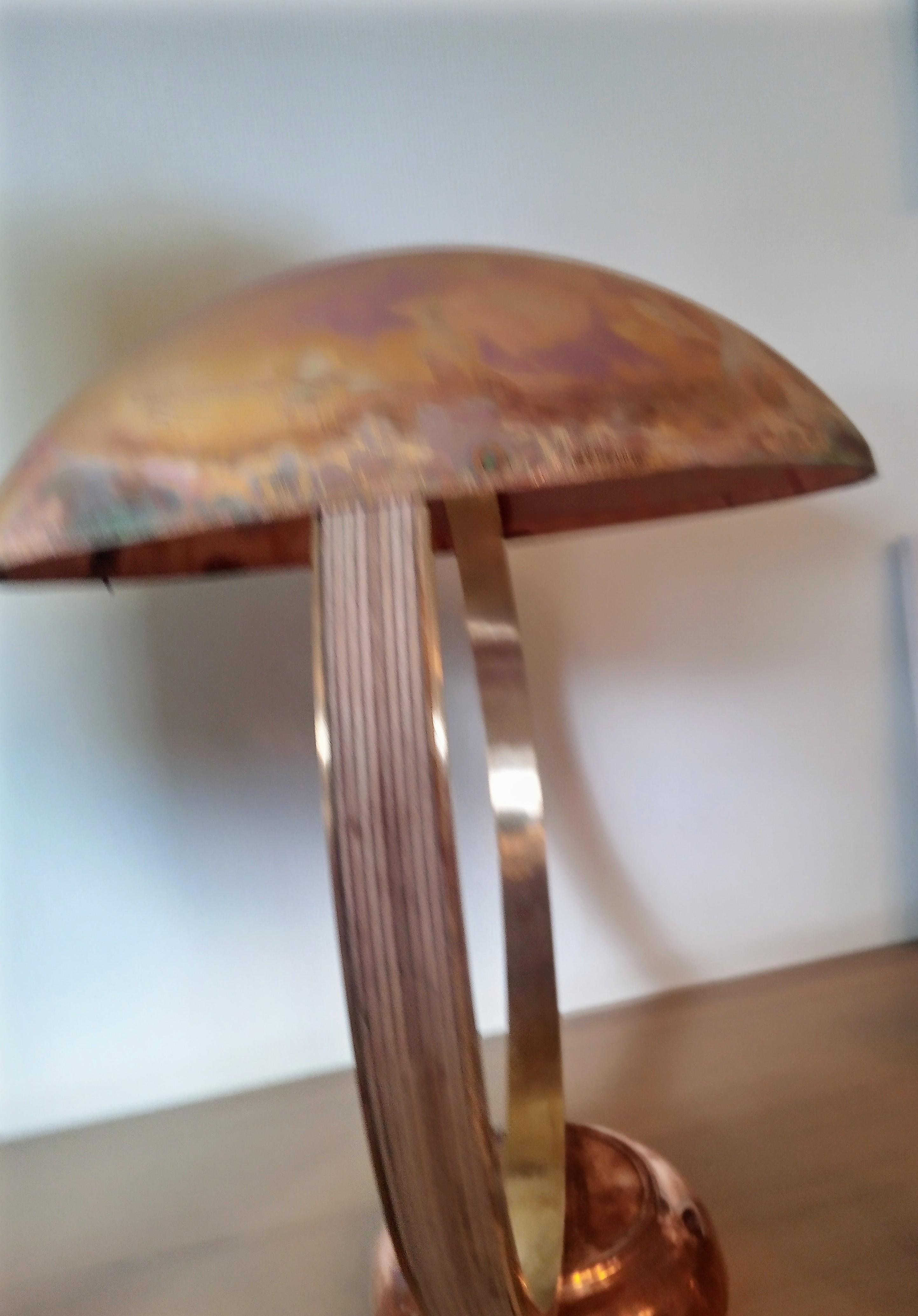 Belge Cosmos, lampe de table contemporaine Laiton, Wood Wood, lampe à Led en vente