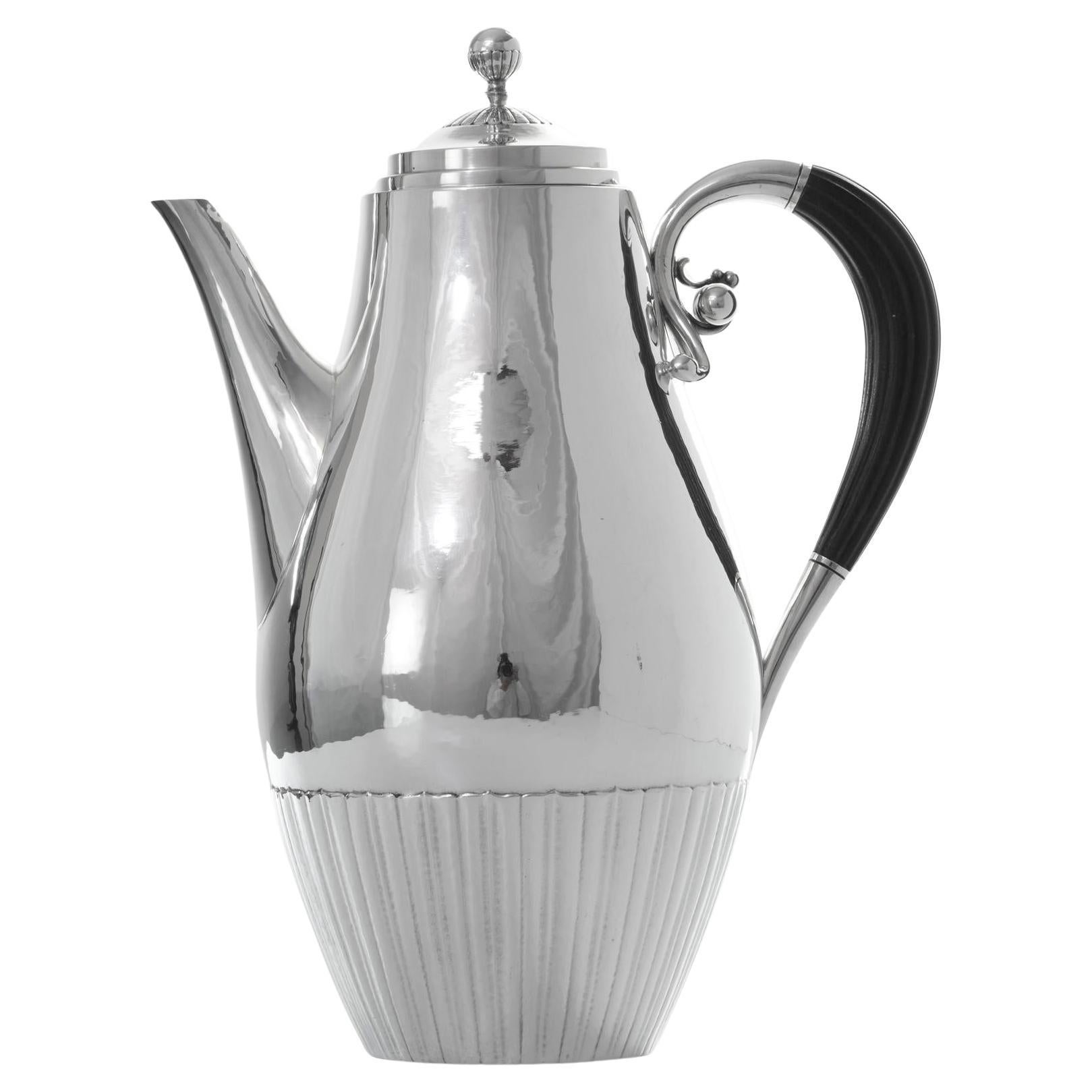Cosmos Kaffeekanne aus dänischem Sterlingsilber von Georg Jensen im Angebot