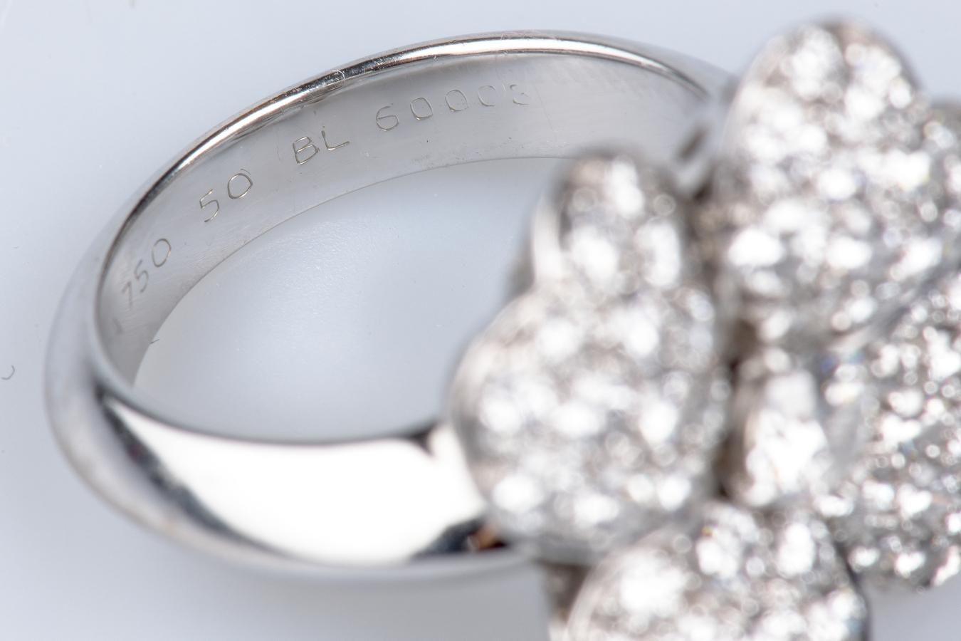 Cosmos-Ring von Van Cleef & Arpels mit 53 Diamanten  im Angebot 6