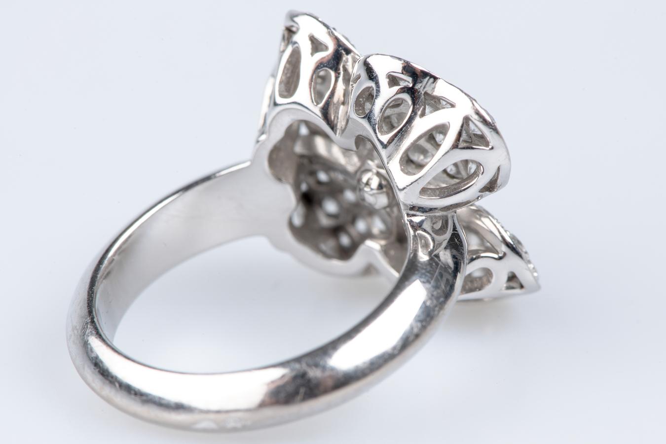 Cosmos-Ring von Van Cleef & Arpels mit 53 Diamanten  im Angebot 12
