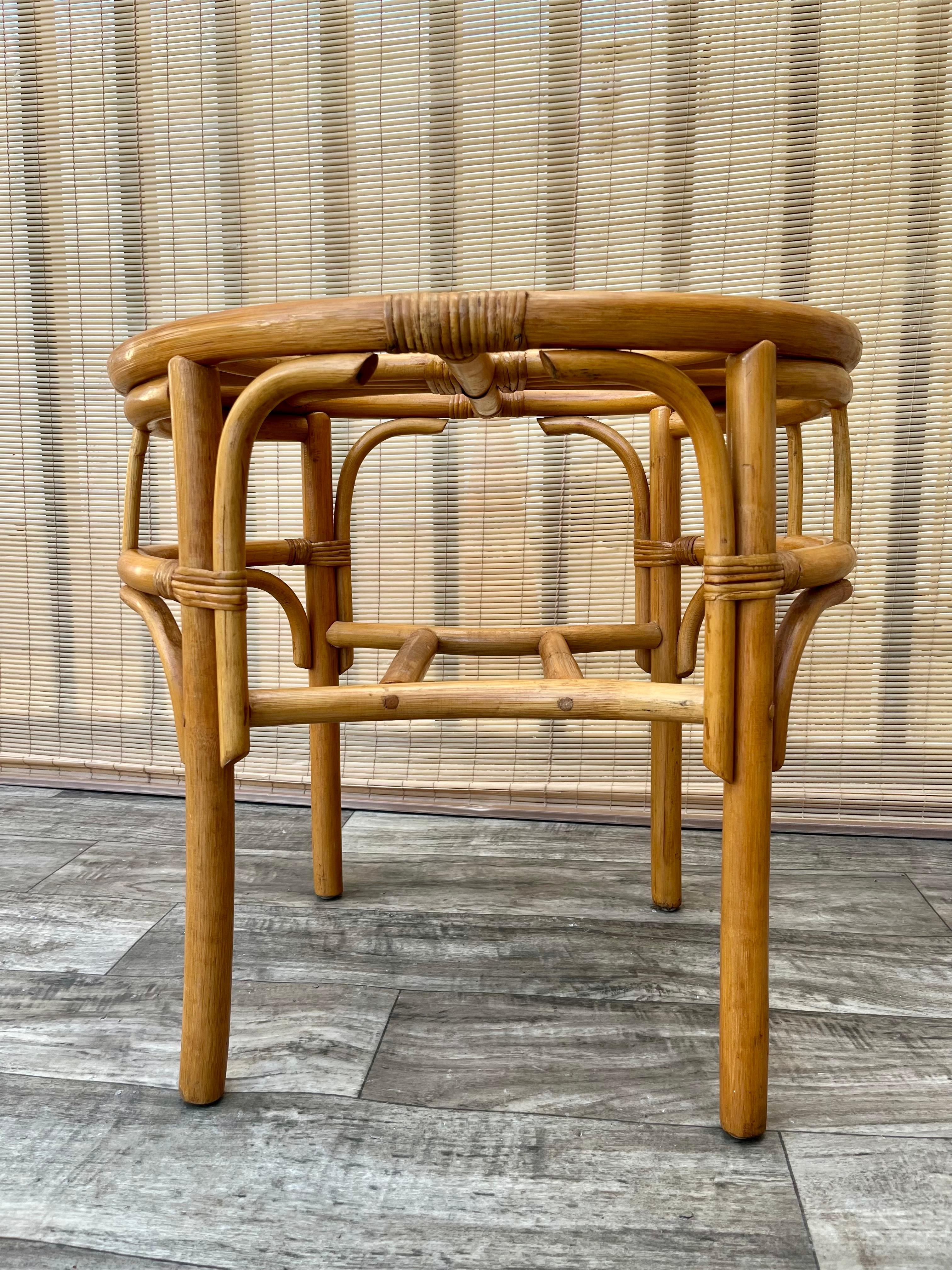 Costal Style/ Bohemian Split Bamboo and Rattan Boho Side Table. Circa 1980s For Sale 9