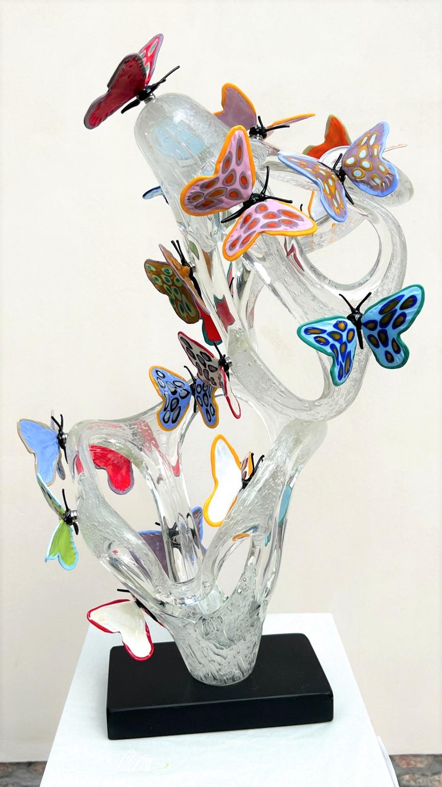 Costantini Modern Crystal Made Murano Glass Infinity Sculpture with Butterflies For Sale 9
