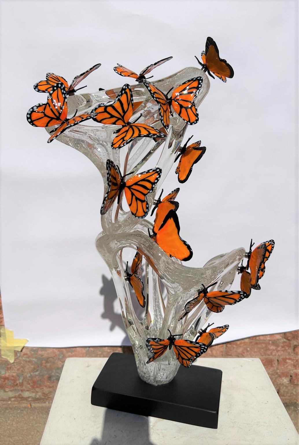 italien Costantini Diego Modern Crystal Murano Glass Infinity Sculpture avec papillons en vente