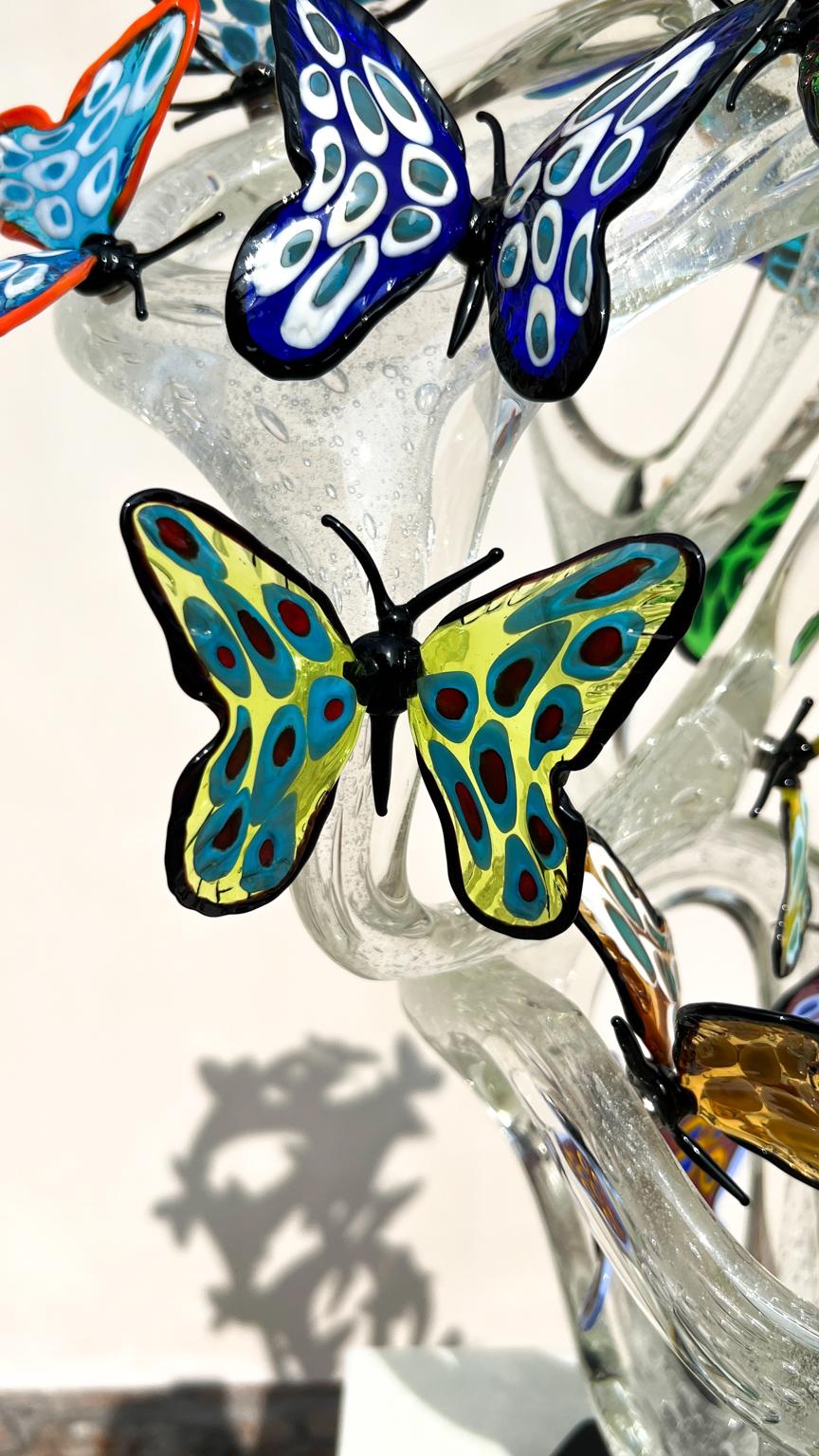 Verre d'art Costantini Diego Modern Crystal Murano Glass Infinity Sculpture avec papillons en vente