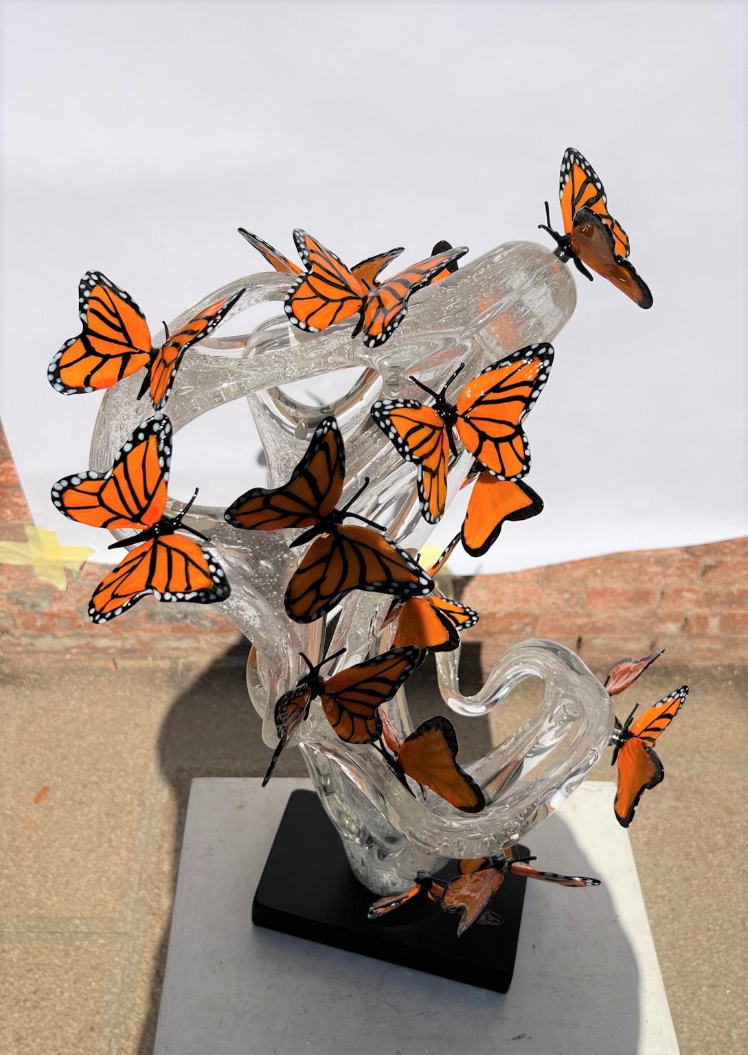 Costantini Diego Modern Crystal Murano Glass Infinity Sculpture avec papillons en vente 2