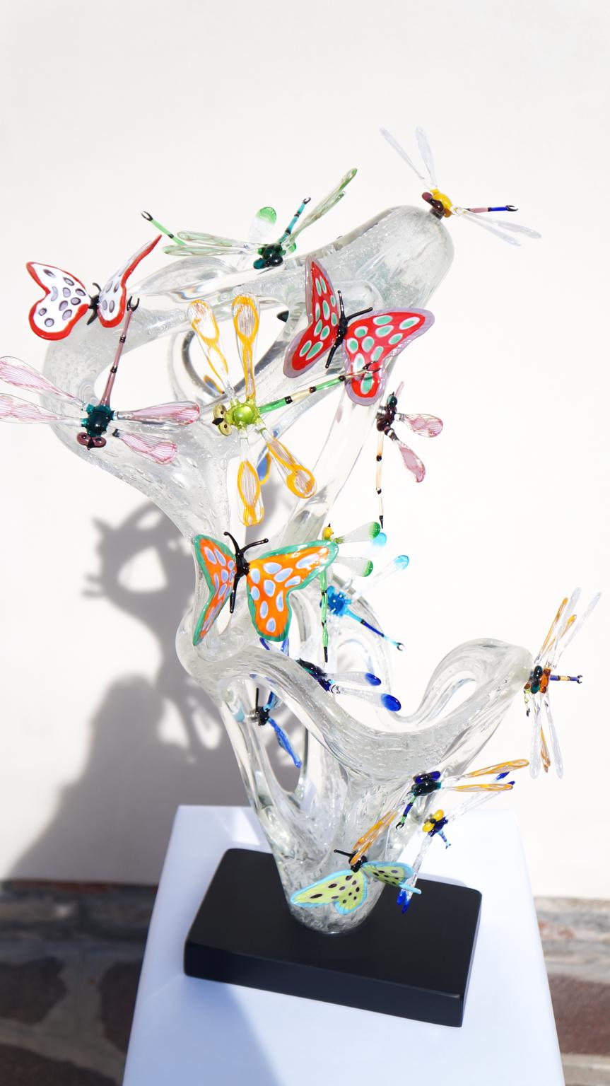 Hand-Crafted Costantini Diego Modern Murano Glass Sculpture with Butterflies & Dragonflies For Sale