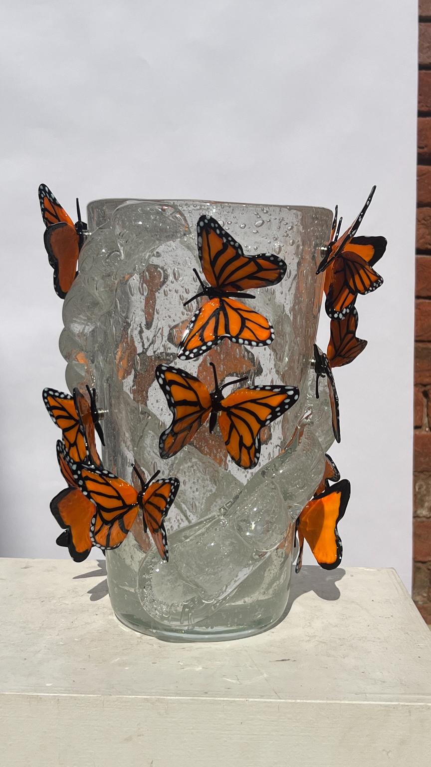 Costantini Diego Modern Crystal Pulegoso Made Murano Glass Vase with Butterflies For Sale 1
