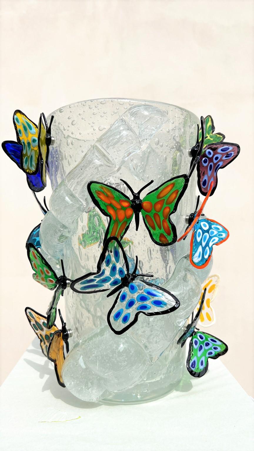 Costantini Diego Modern Crystal Pulegoso Made Murano Glass Vase with Butterflies For Sale 5