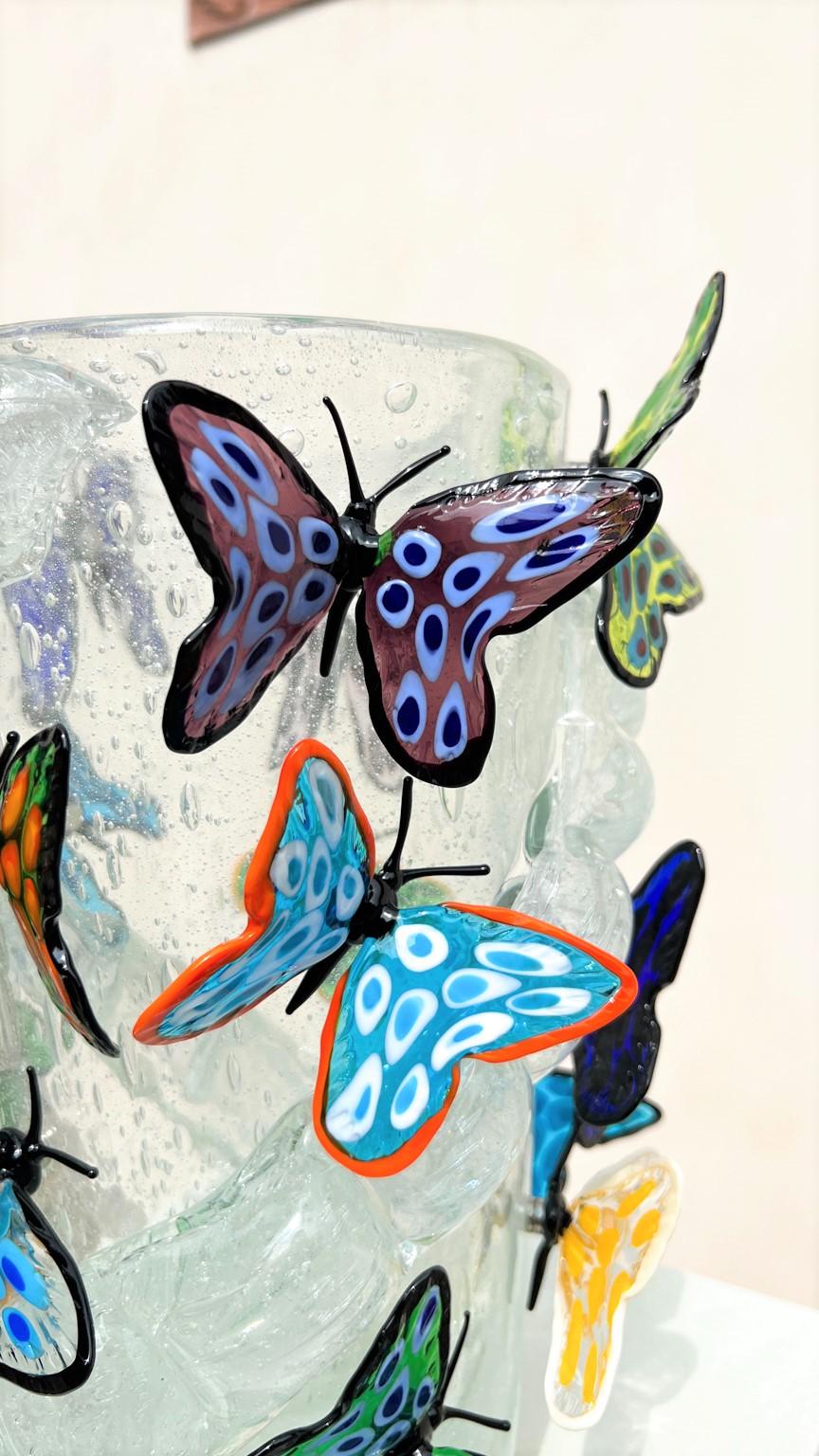 Costantini Diego Modern Crystal Pulegoso Made Murano Glass Vase avec papillons en vente 9