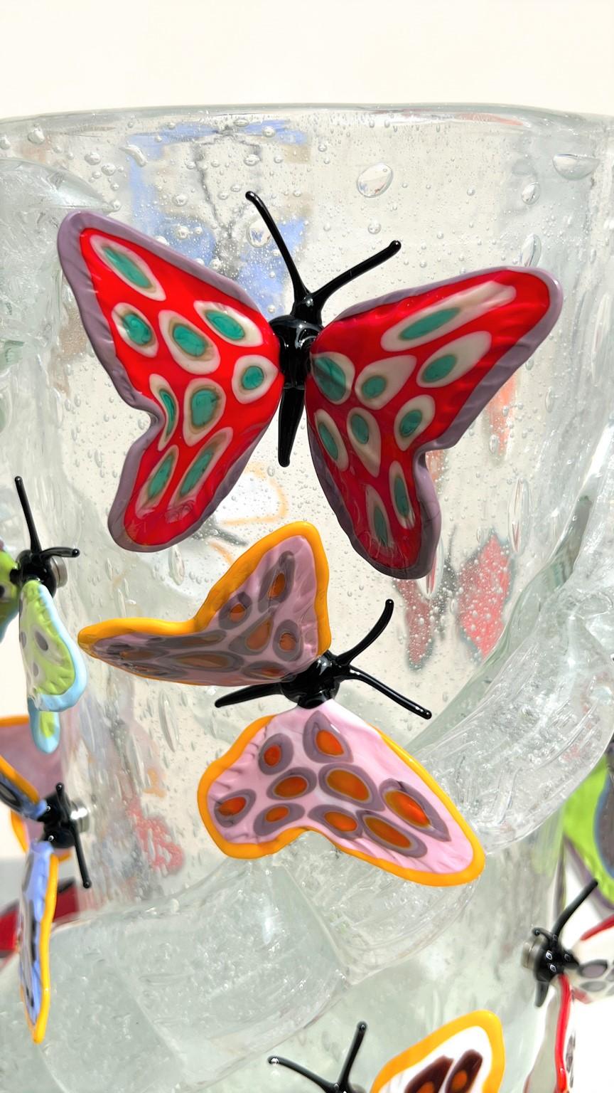Fait main Costantini Diego Modern Crystal Pulegoso Made Murano Glass Vase avec papillons en vente