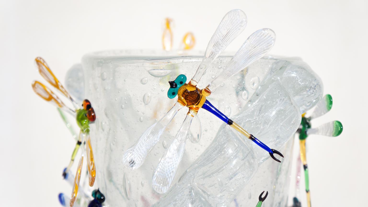 Costantini Diego Modern Crystal Pulegoso Made Murano Glass Vase with Dragonflies For Sale 8