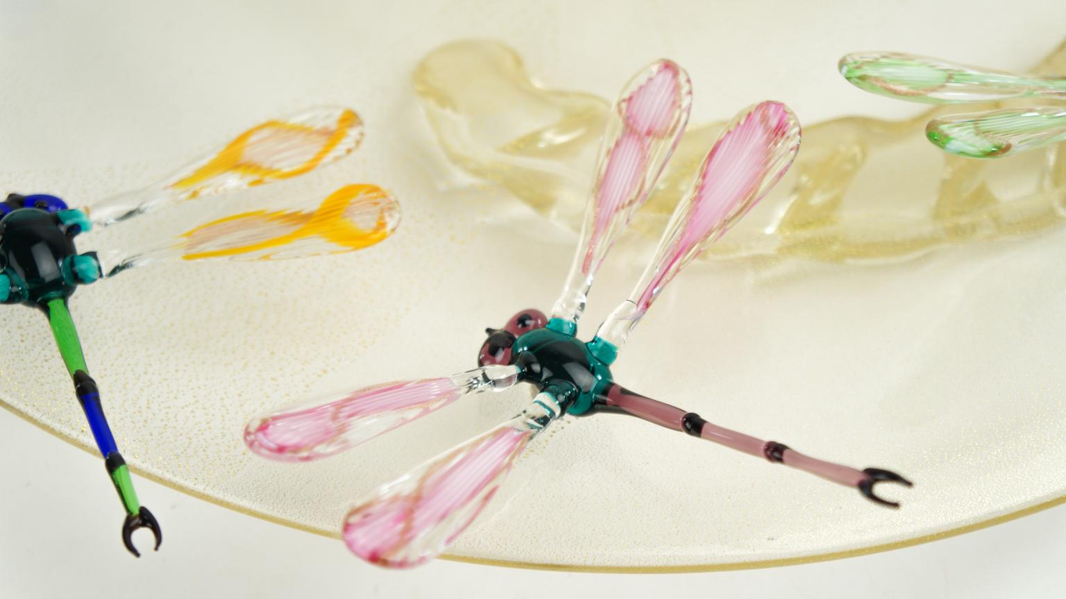 Costantini Diego Modern Real Gold Made Murano Glass Plate with Dragonflies For Sale 4