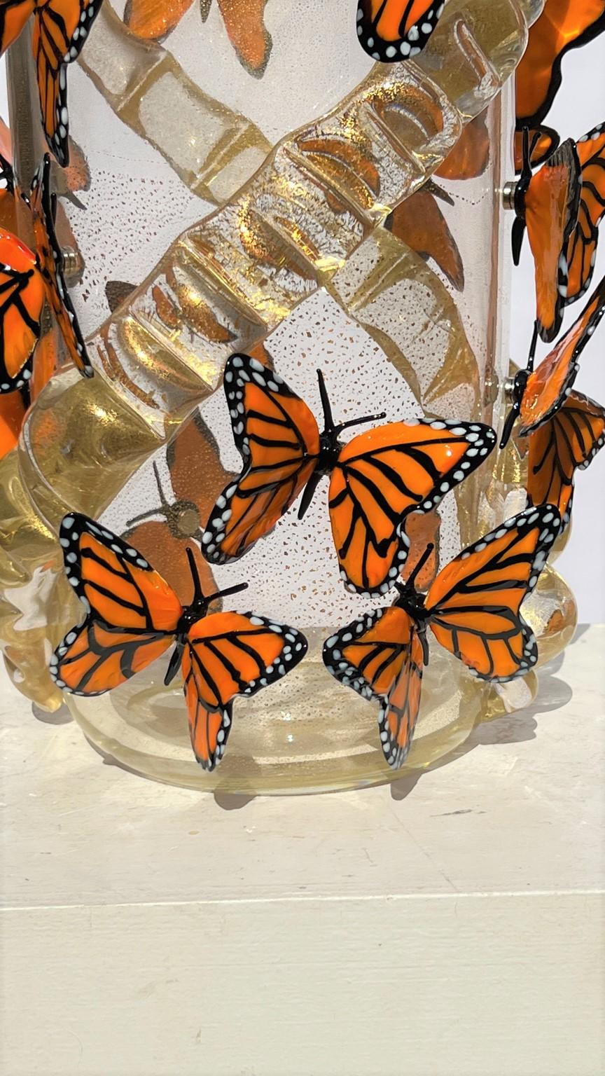 Costantini Diego Modern Real Gold Made Murano Glass Vase avec papillons en vente 7