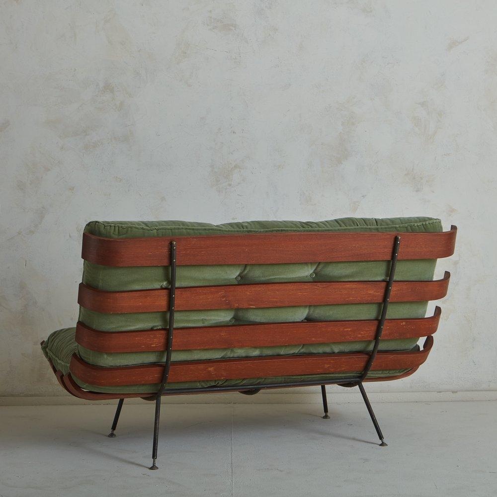 Brazilian 'Costela’ Sofa by Martin Eisler + Carlo Hauner for Forma, Brazil 1960s For Sale