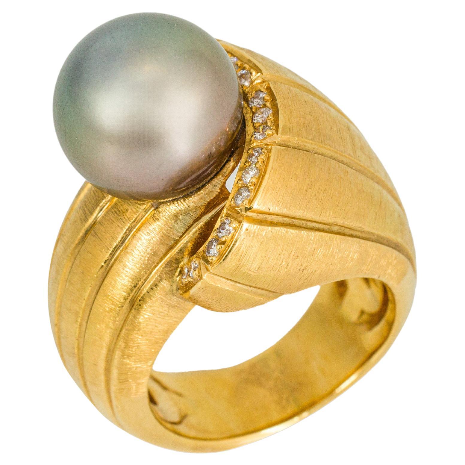 "Costis" Snail Shell Ring with South Sea Gray Pearl of 12.50 mm and Diamonds For Sale