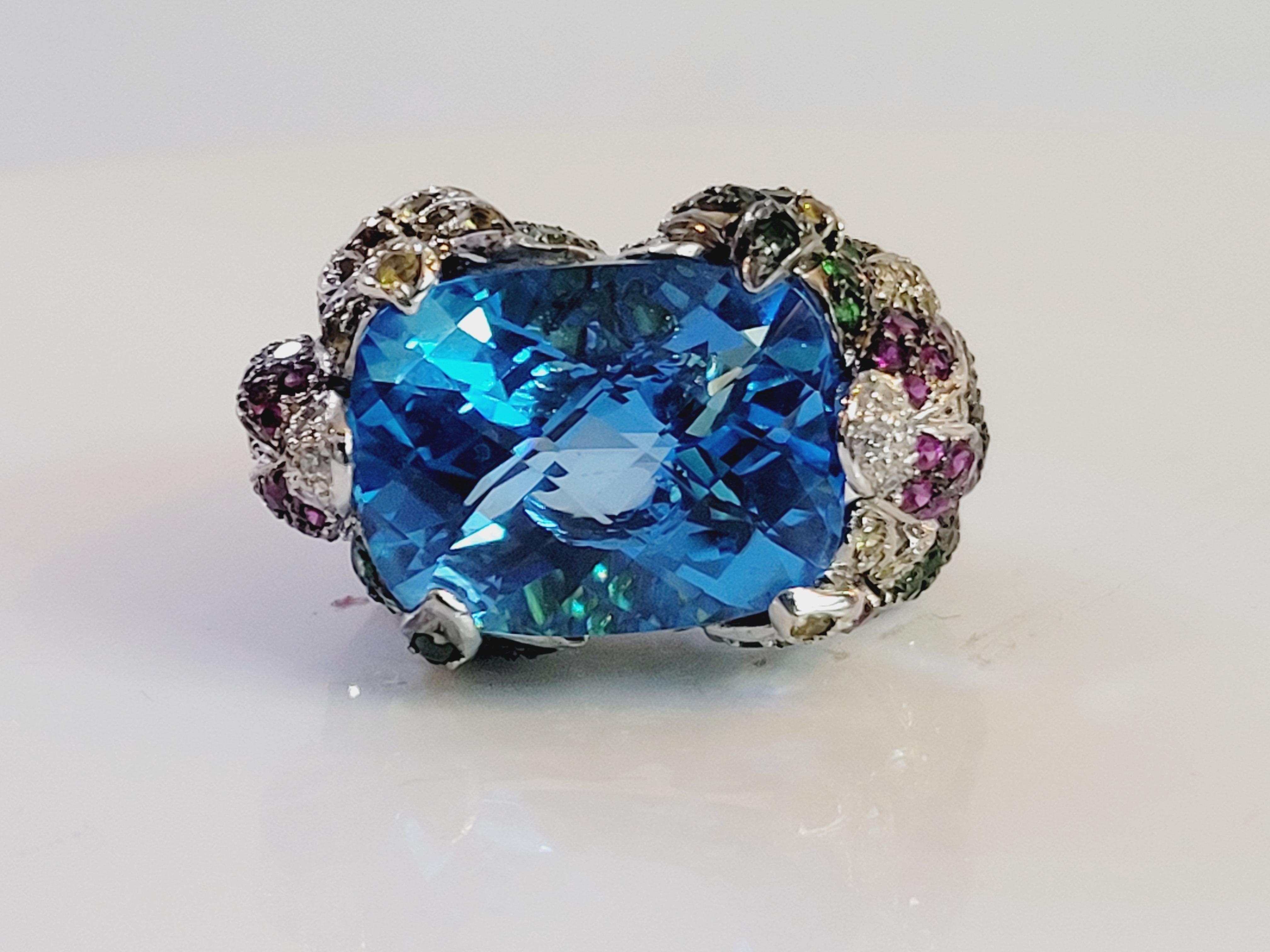 Women's Custom made 14K Blue topaz ring Size 9.12 For Sale