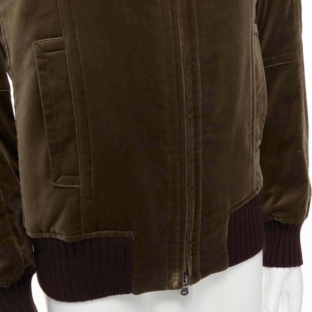 COSTUME NATIONAL smoked khaki cotton blend velvet panelled zip bomber IT50 L
Reference: JSLE/A00102
Brand: Costume National
Material: Velour
Color: Khaki
Pattern: Solid
Closure: Zip
Lining: Black Fabric
Extra Details: Panelled back.
Made in:
