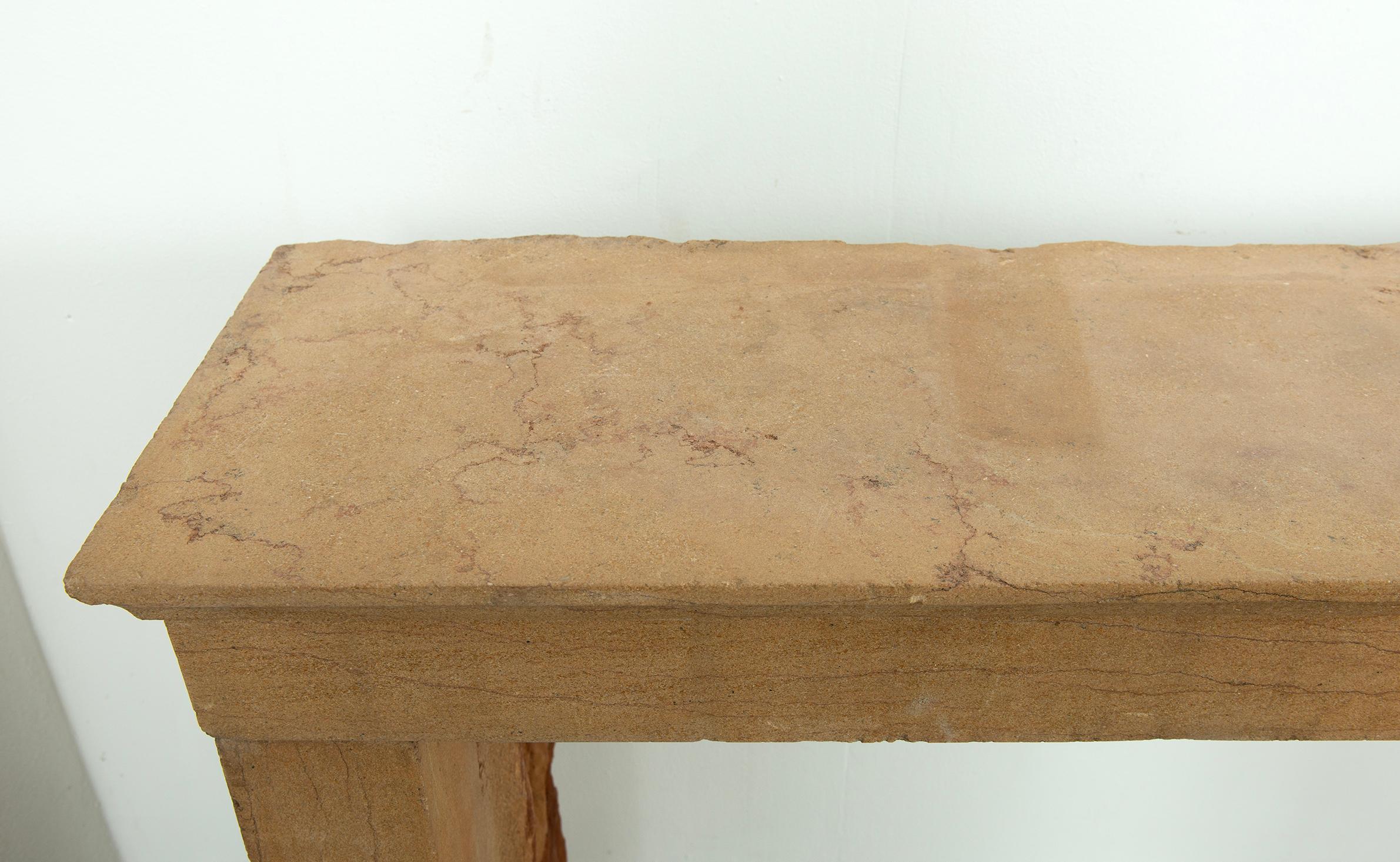 Cosy and Charming Antique Limestone Fireplace In Good Condition For Sale In Haarlem, Noord-Holland