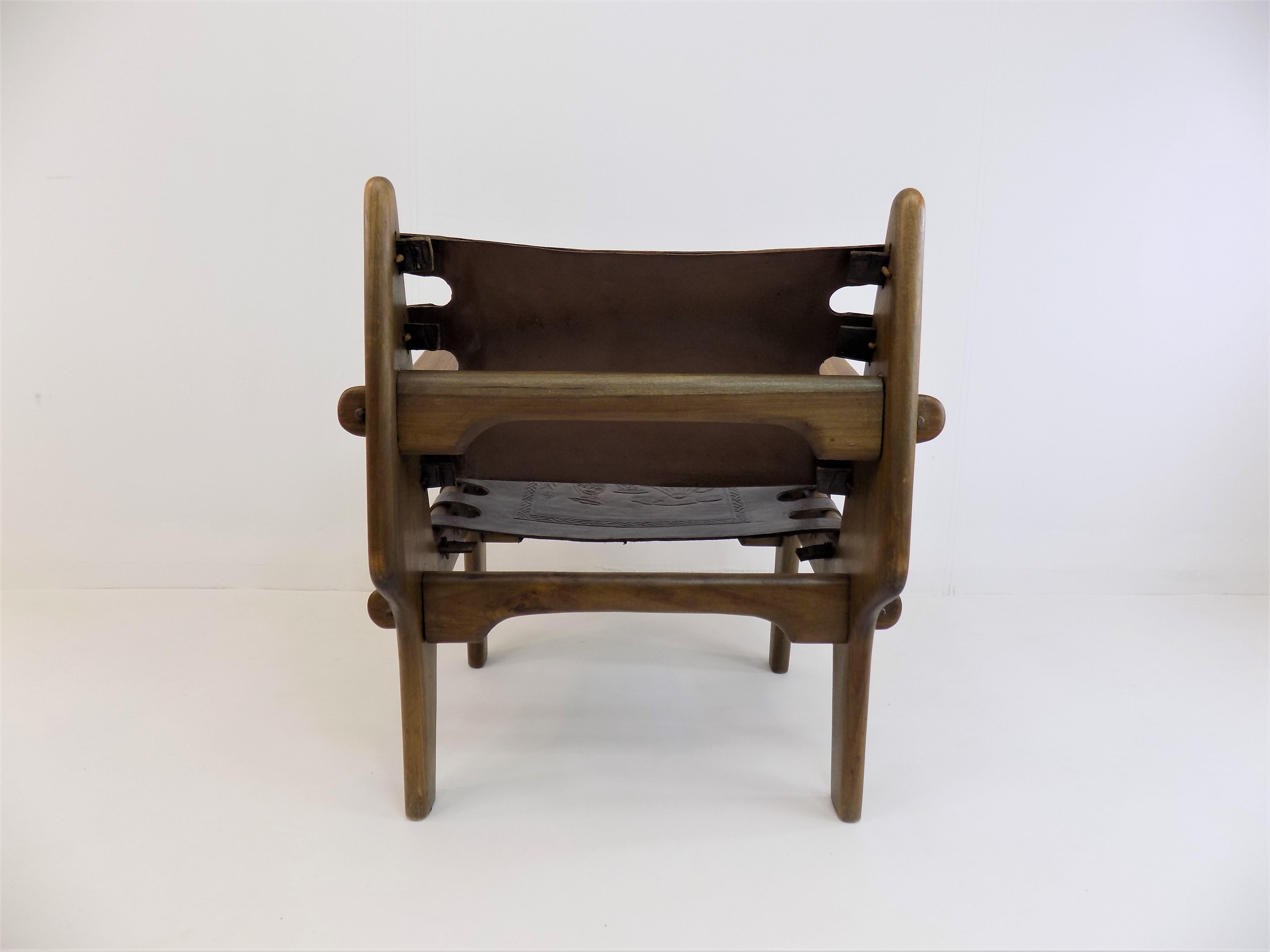 Cotacachi Lounge Chair by Angel Pazmino for Muebles De Estilo For Sale 3