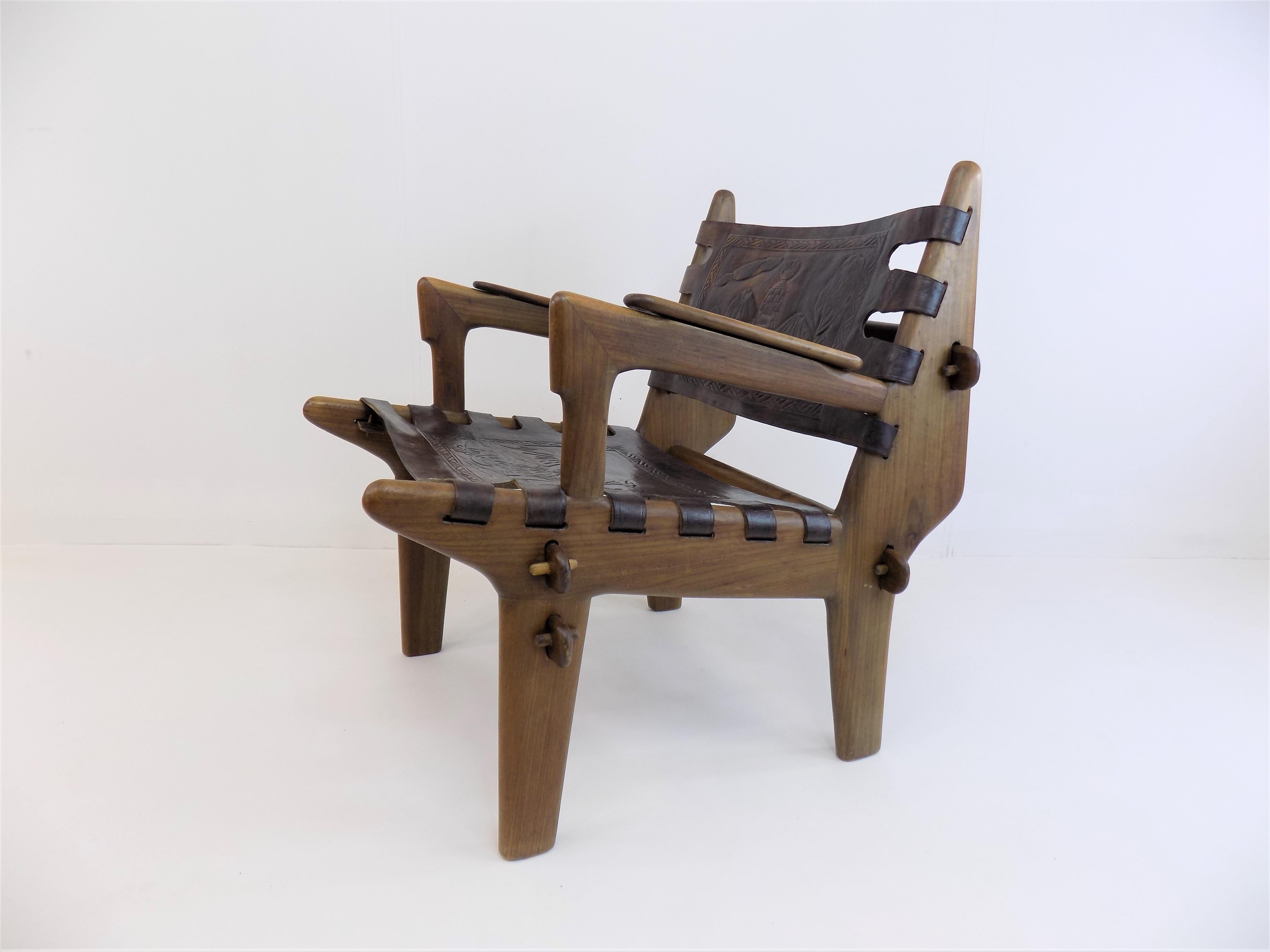 Cotacachi Lounge Chair by Angel Pazmino for Muebles De Estilo For Sale 2