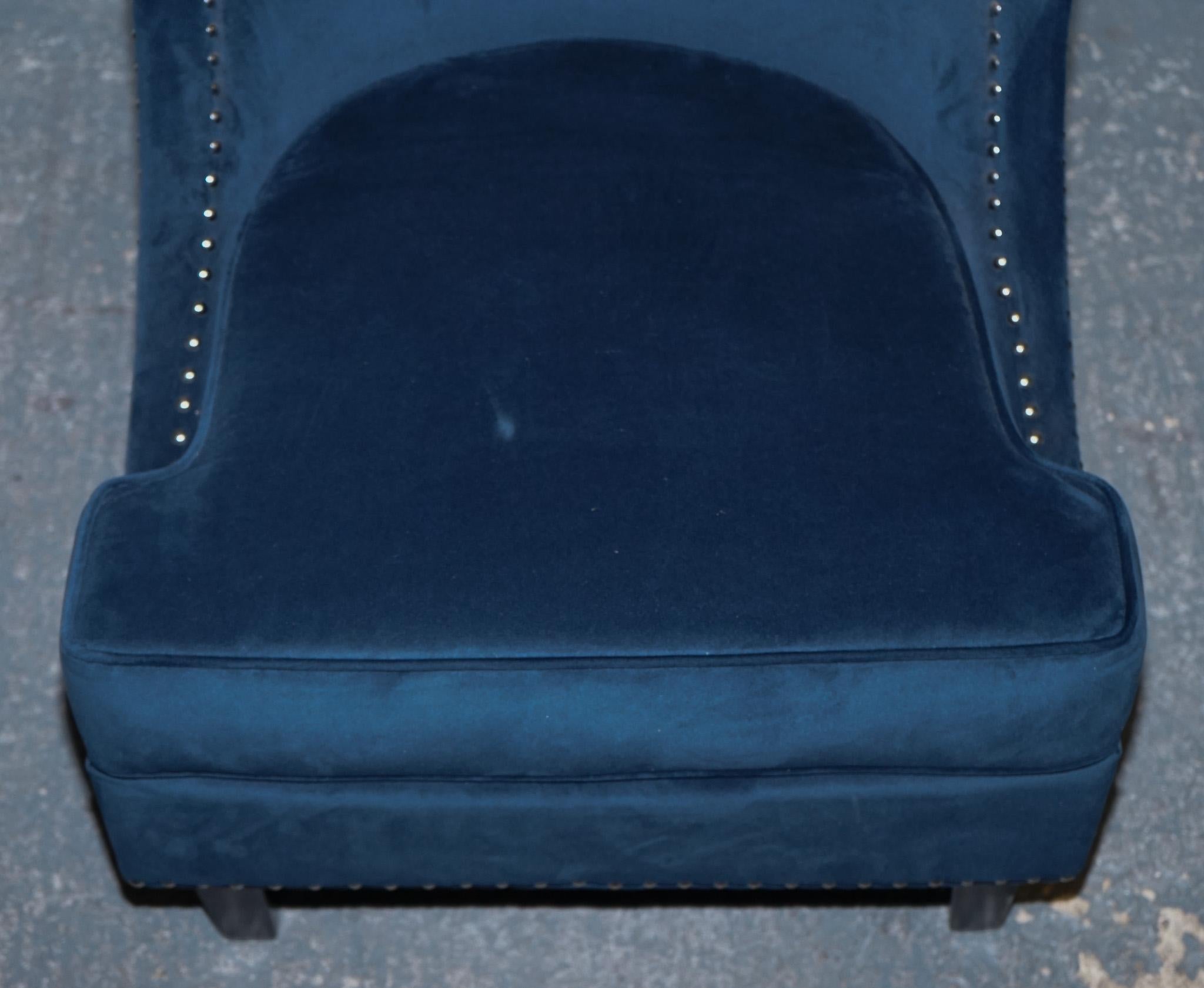 COTSWOLD LUXE EX SHOWROOM NAVY SLIPPER CHAIR WITH SILVER STUD DETAiL In Good Condition For Sale In Pulborough, GB