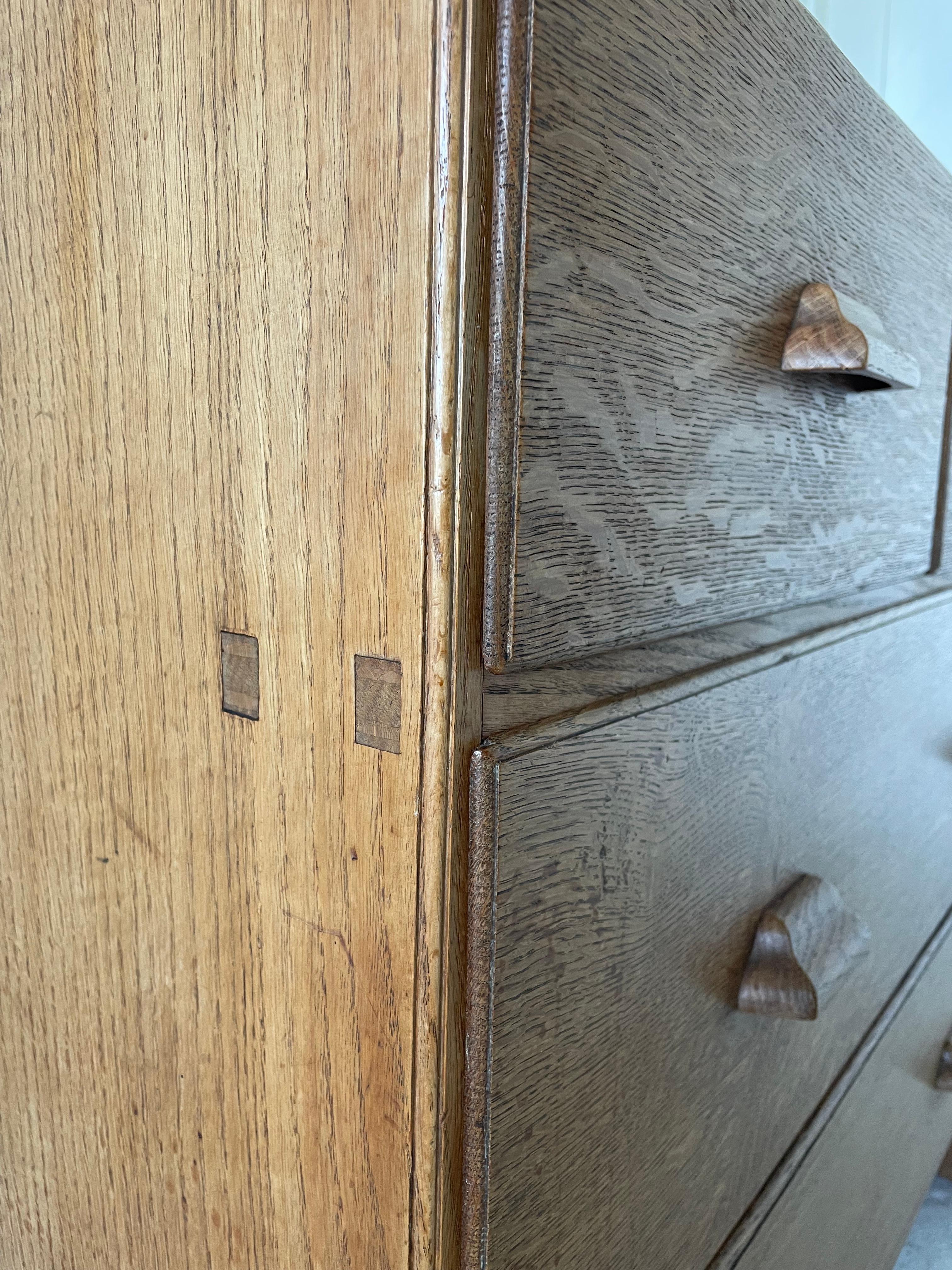 Arts and Crafts Cassettiera Cotswold School di Peter Waals in vendita