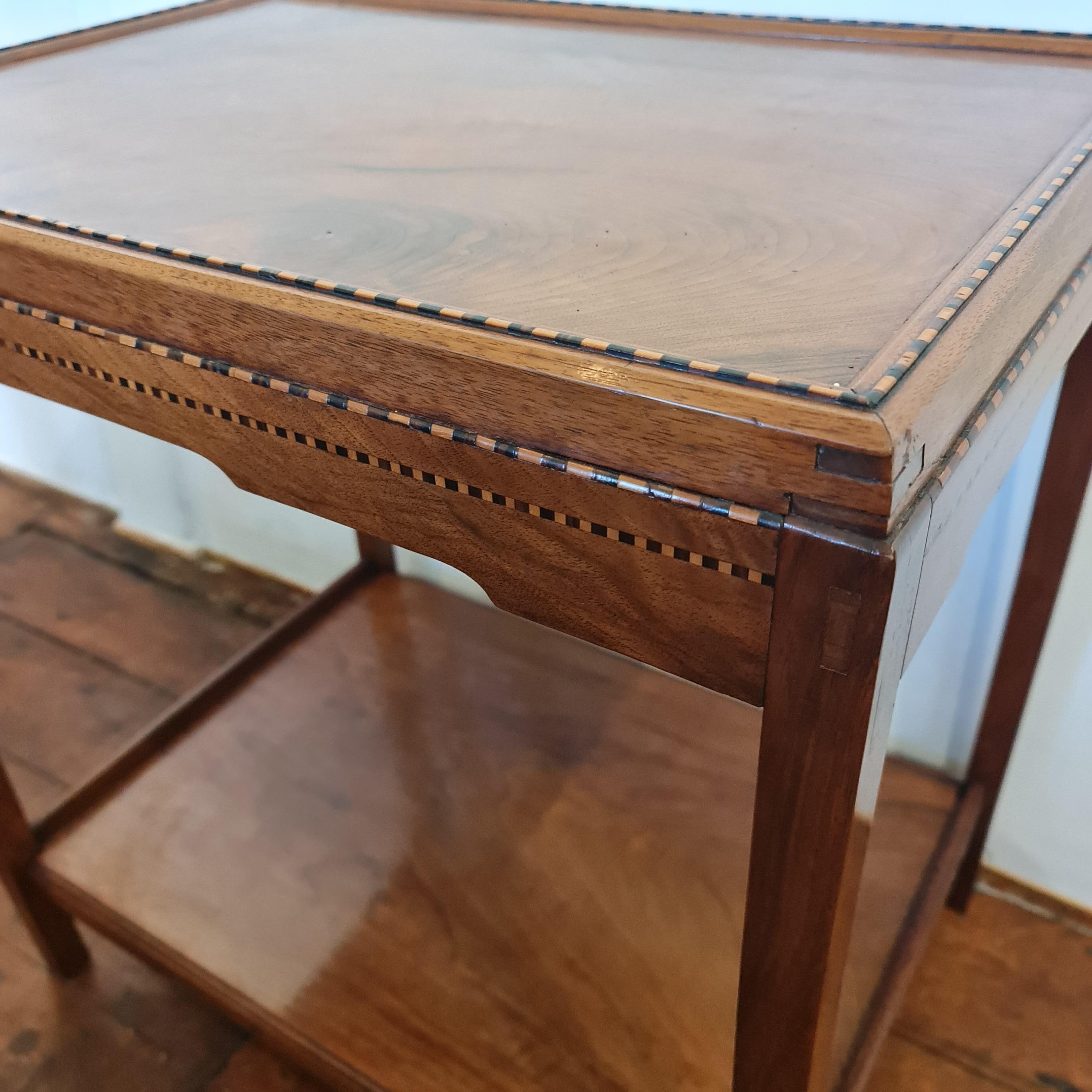 Britannique Table en noyer de l'école de Cotswolds par Edward Barnsley en vente