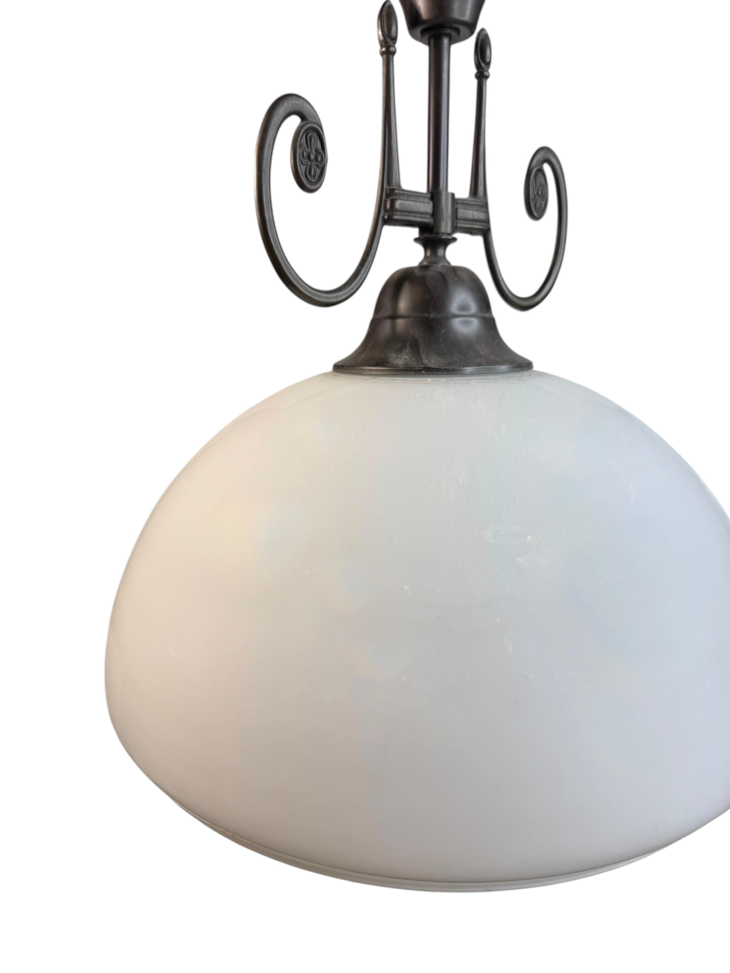 Cottage Style Milchglas Bauernhaus Küche Pendelleuchte Massive Leuchten Deutsch (Land) im Angebot