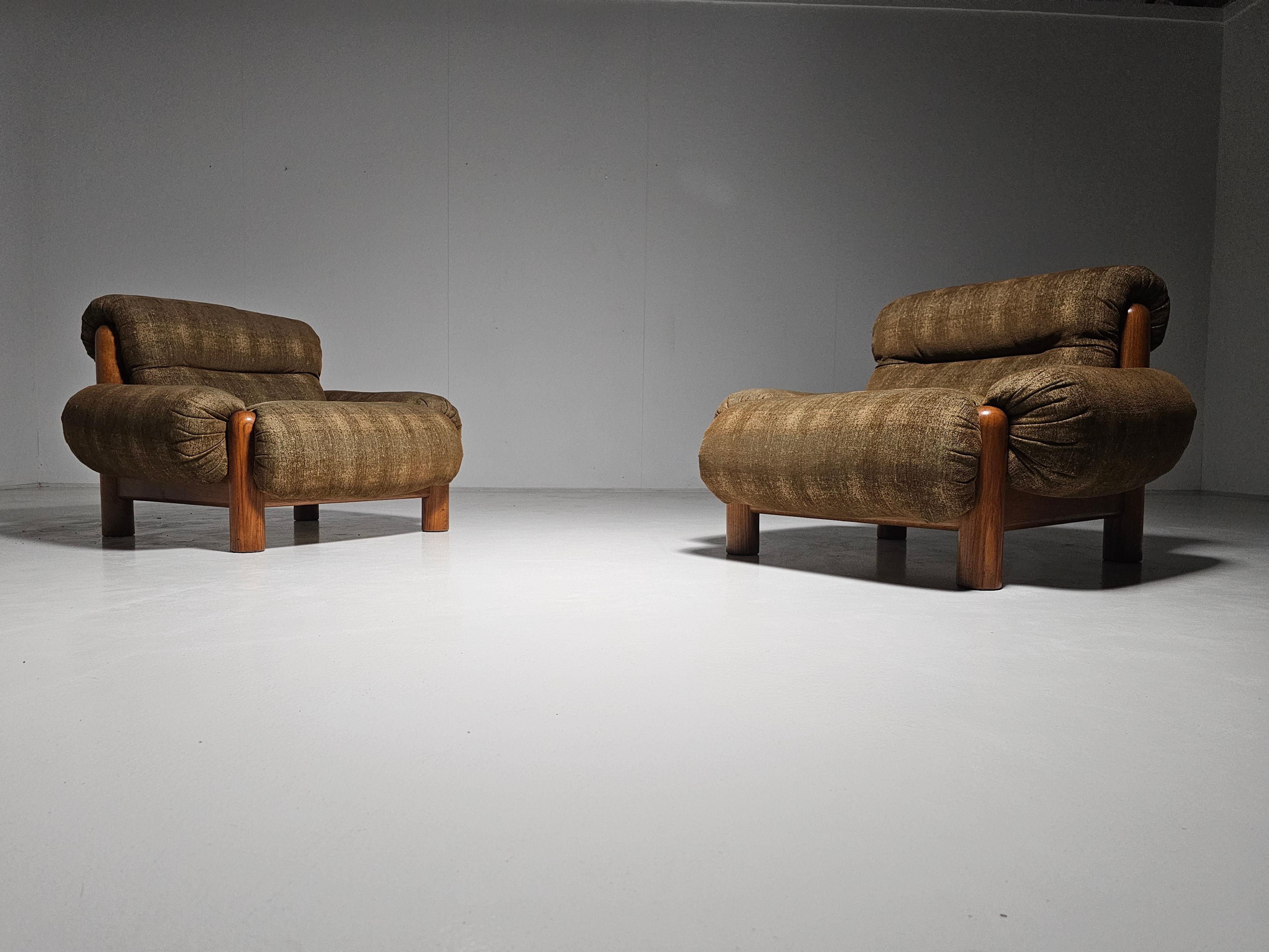 Loungesessel im Landhausstil xxl aus Eiche und Stoff, Deutschland, 1970er Jahre (20. Jahrhundert) im Angebot
