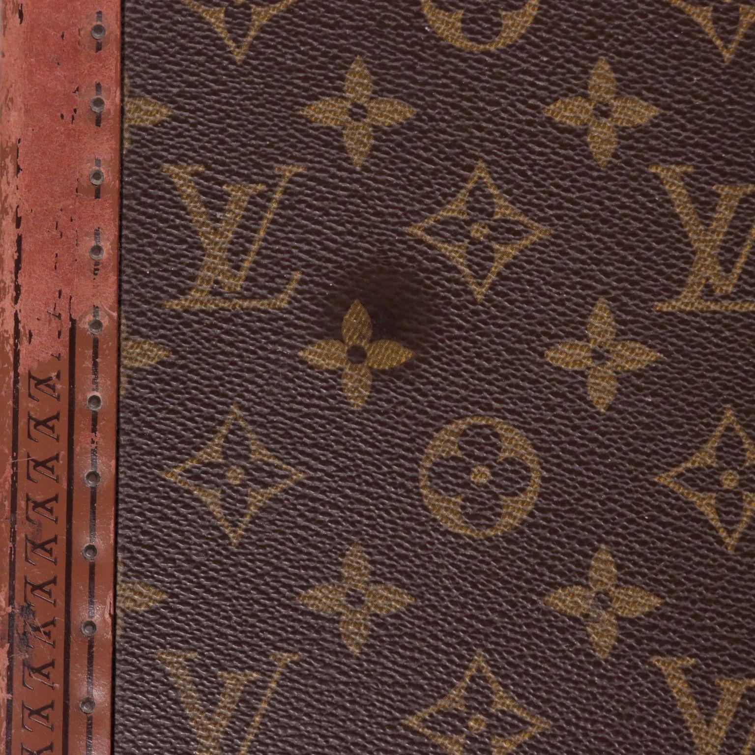 Cotteville 40 Case Louis Vuitton Leather Brass Canvas, 1970s In Fair Condition In Milano, IT