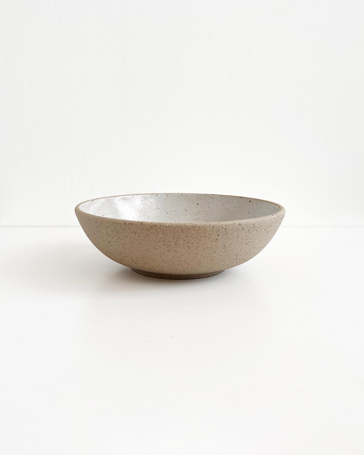 Grès Service de table Cotto en grès fait à la main en gris et sable en vente