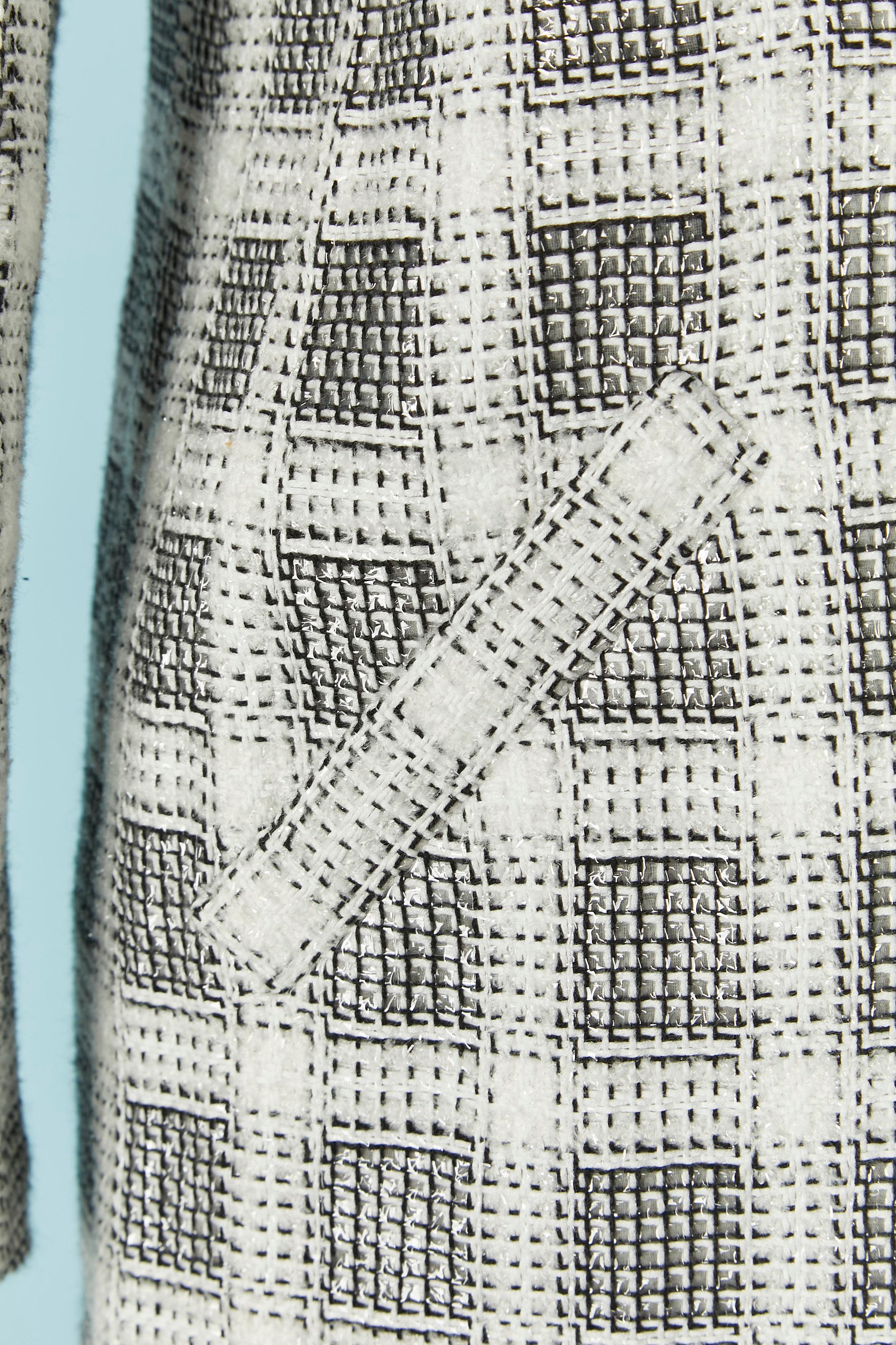 Giacca doppiopetto in cotone e nylon tweed Chanel Circa 2022 In condizioni ottime in vendita a Saint-Ouen-Sur-Seine, FR