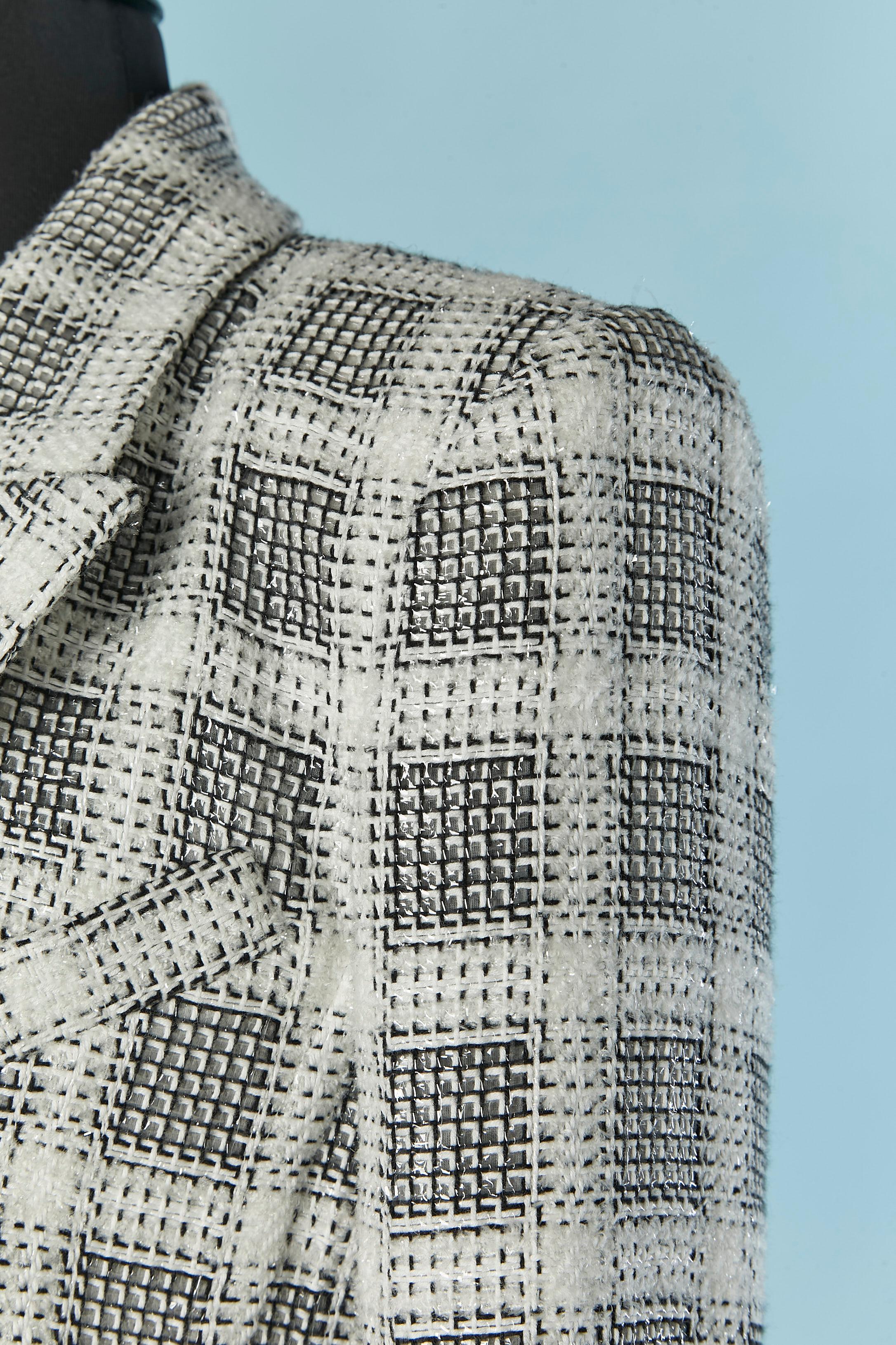 Giacca doppiopetto in cotone e nylon tweed Chanel Circa 2022 in vendita 1