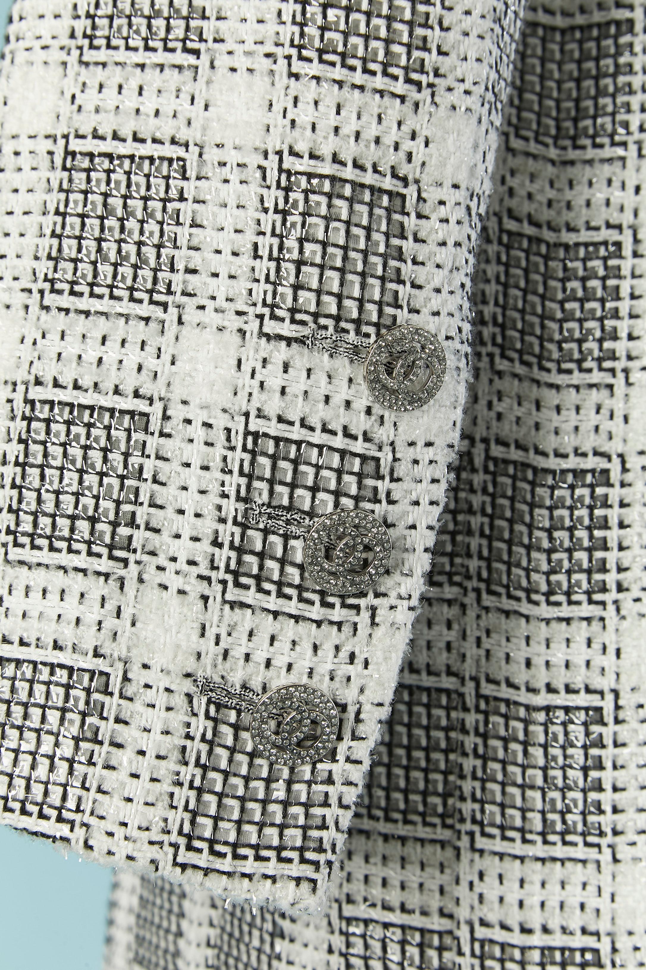 Giacca doppiopetto in cotone e nylon tweed Chanel Circa 2022 in vendita 3