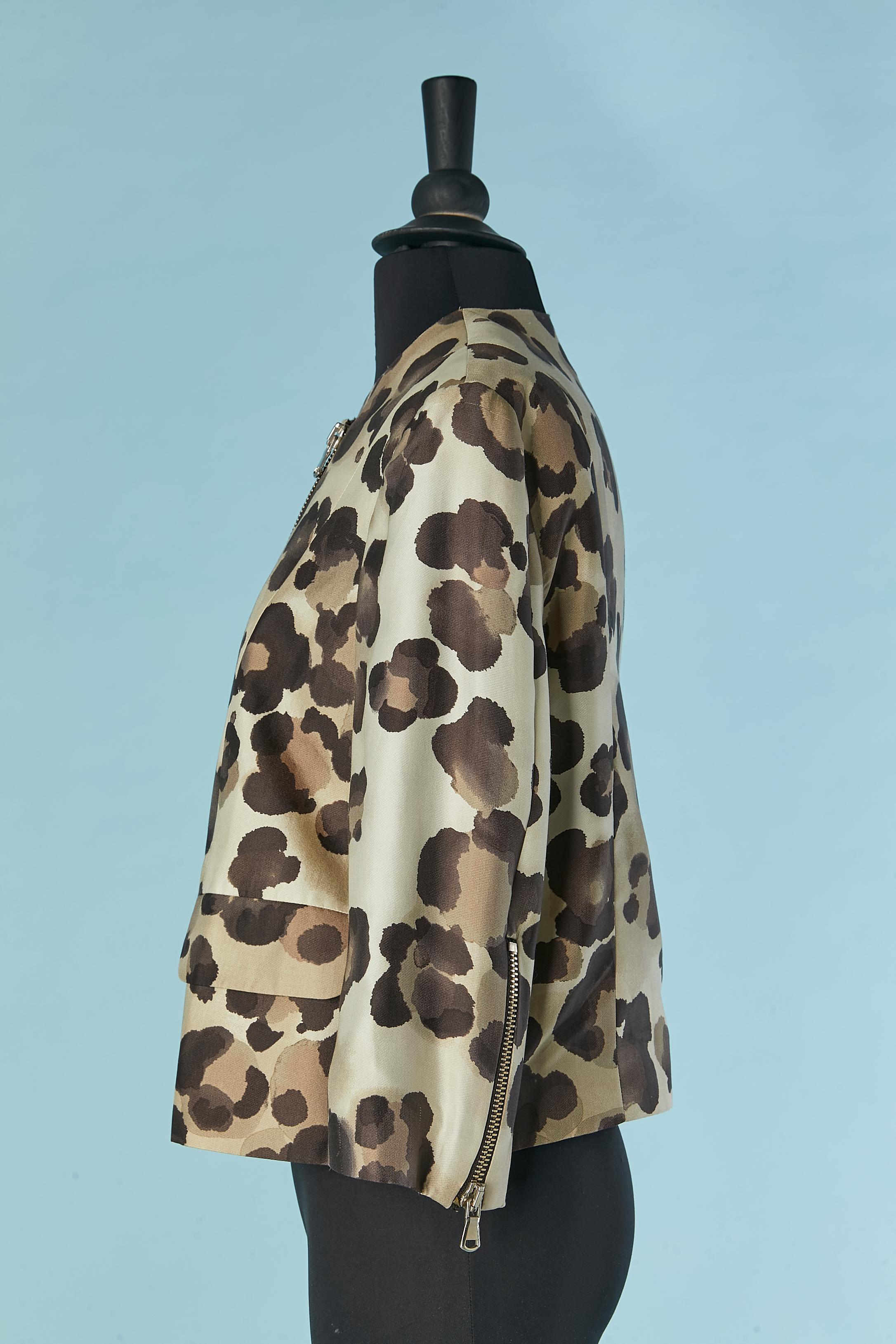 Chaqueta de algodón y seda con estampado de leopardo MOSCHINO CHEAP & CHIC en Excelente estado para la venta en Saint-Ouen-Sur-Seine, FR