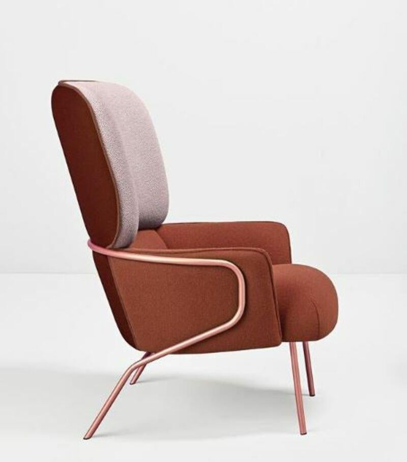 Cotton armchair by Pepe Albargues
Dimensions: 104 x 90 x 78 cm
Materials: Pine wood structure reinforced with plywood and table.
Seat stuffed with polyurethane 3542 covered with polyester fibre.
Backrest polyurethane HR25 covered with polyester