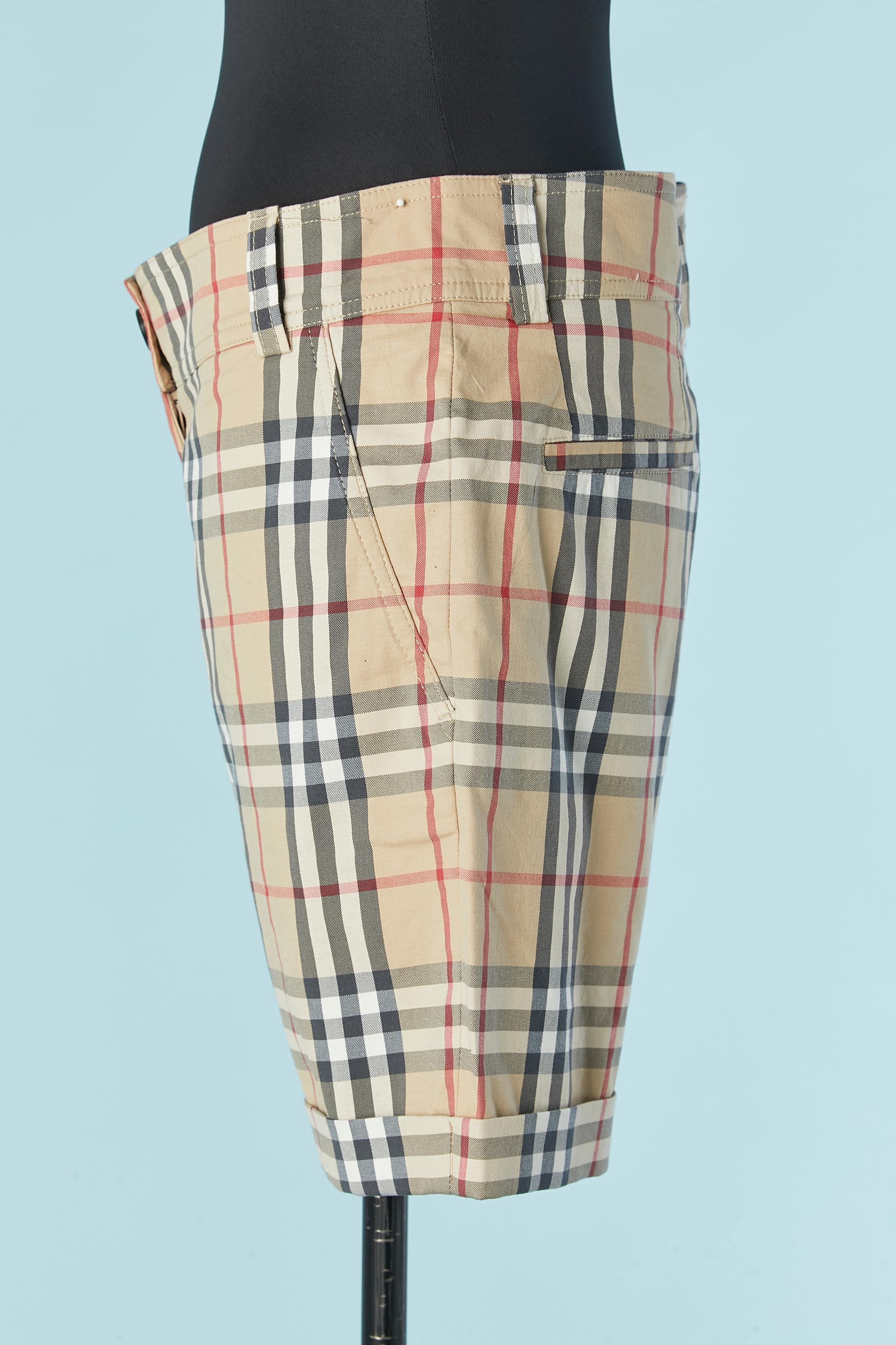 Bermuda en coton à motif écossais Burberry London Excellent état - En vente à Saint-Ouen-Sur-Seine, FR