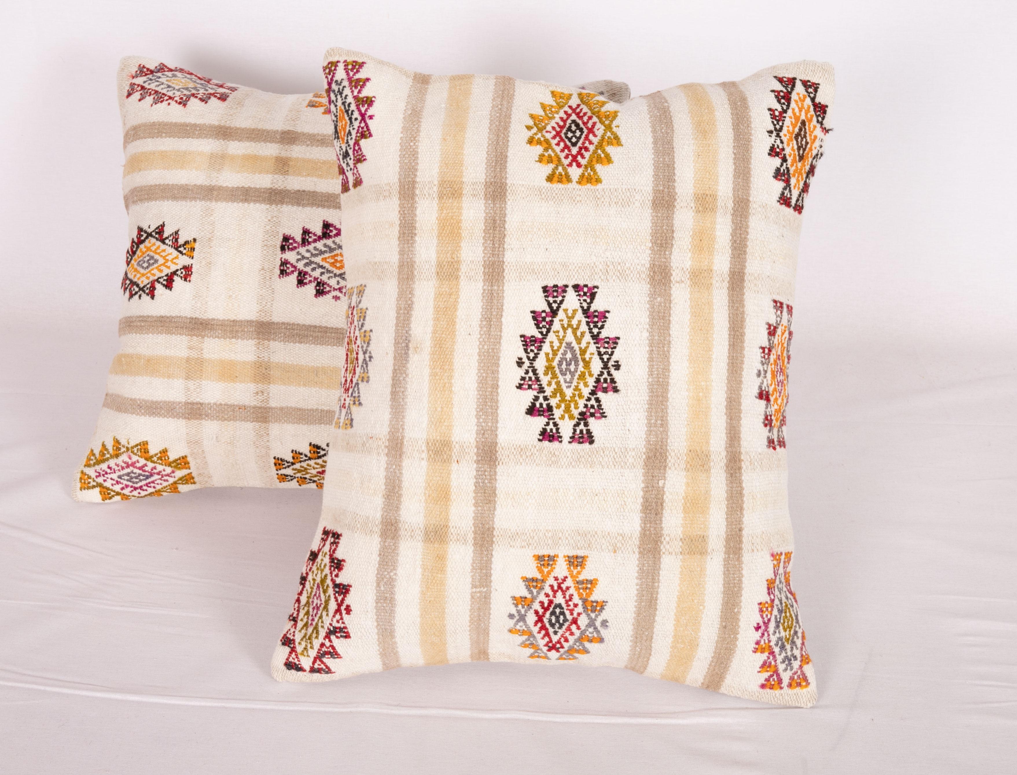 Tessuto a mano Federe in cotone Cicim realizzate con un kilim anatolico Cicim, metà del XX secolo in vendita