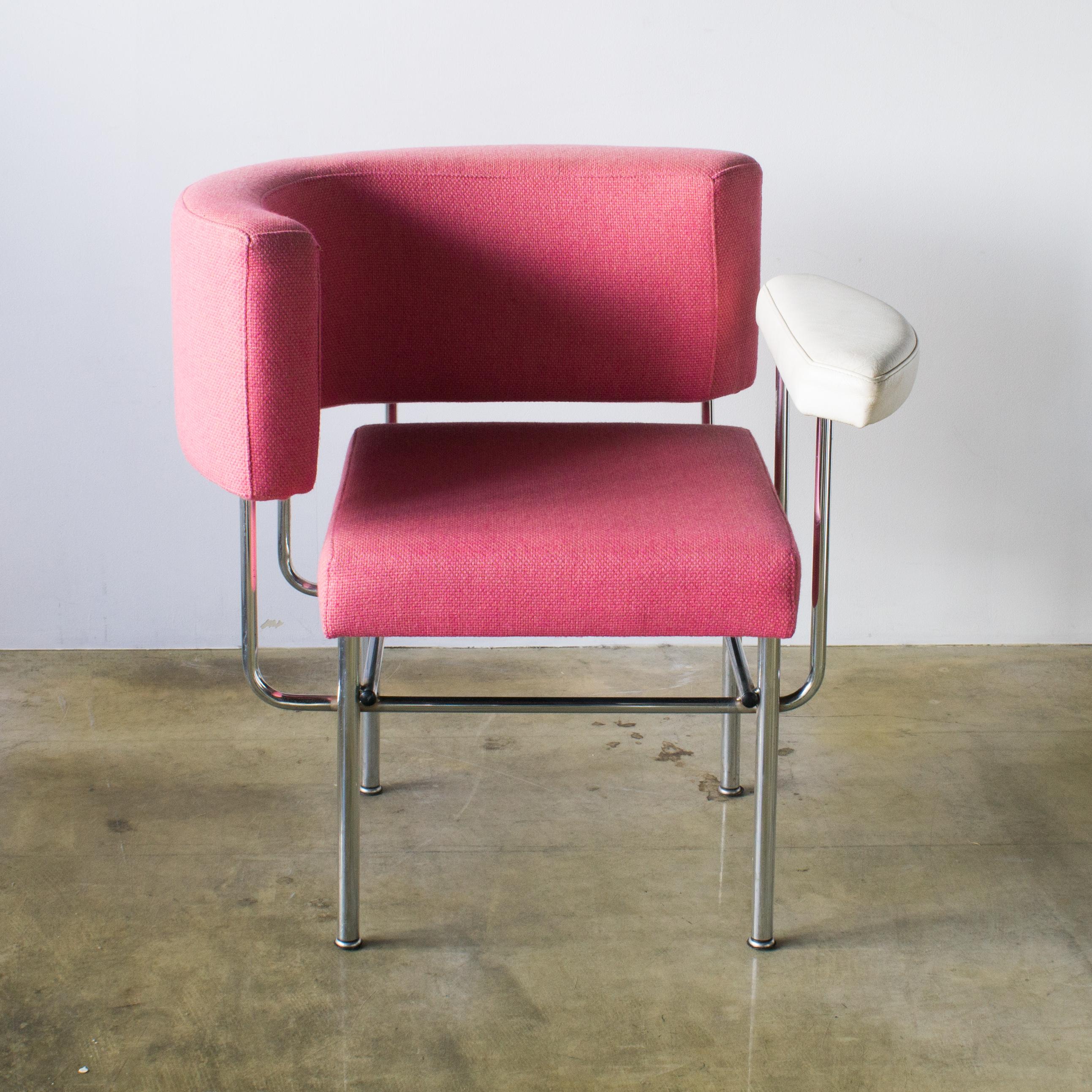 Cotton club lounge chair designed by Carlo Forcolini. Pink wool fabric and white leather upholstered.