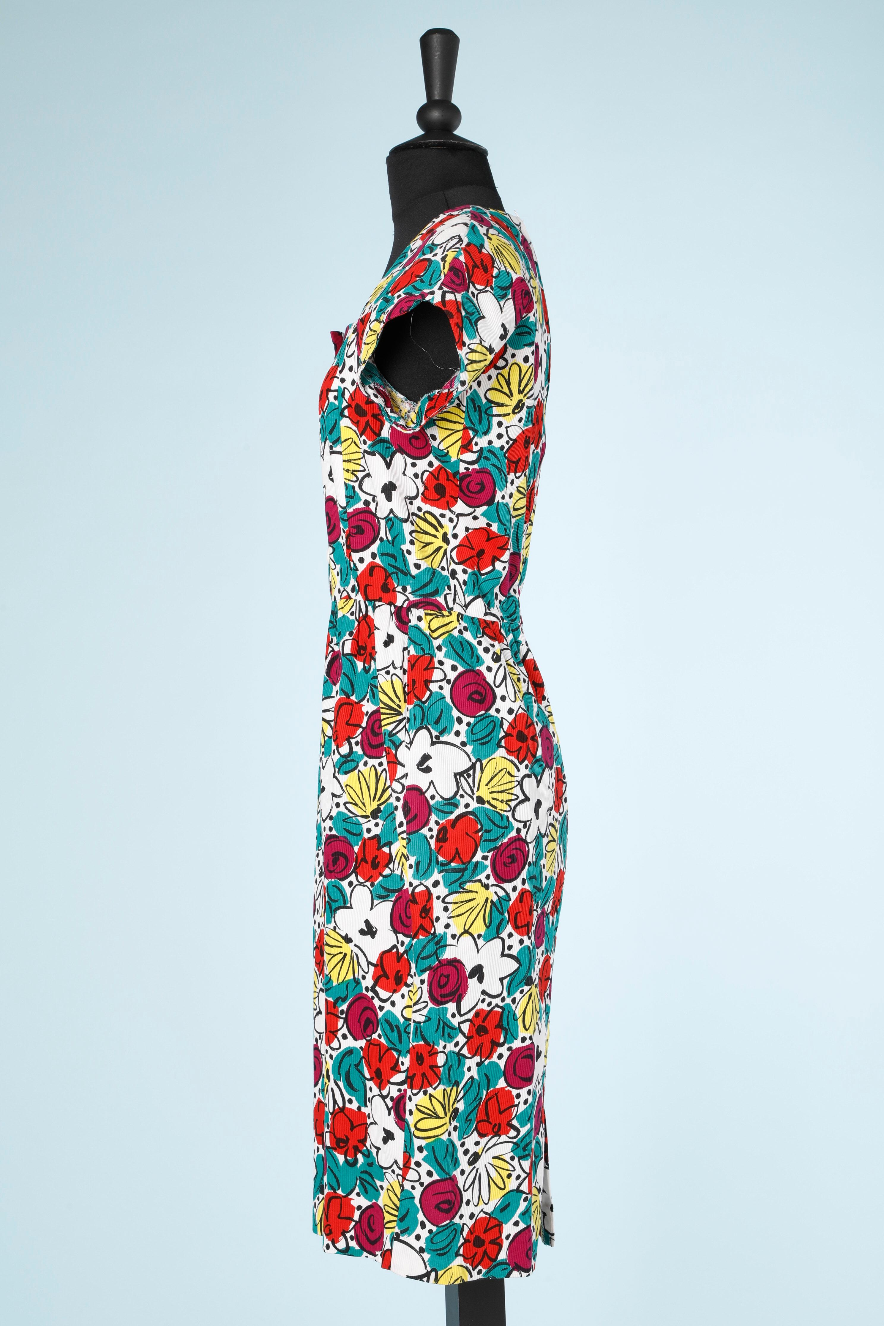Cotton day dress with flower print on Création Pierre Cardin Paris  In Excellent Condition For Sale In Saint-Ouen-Sur-Seine, FR