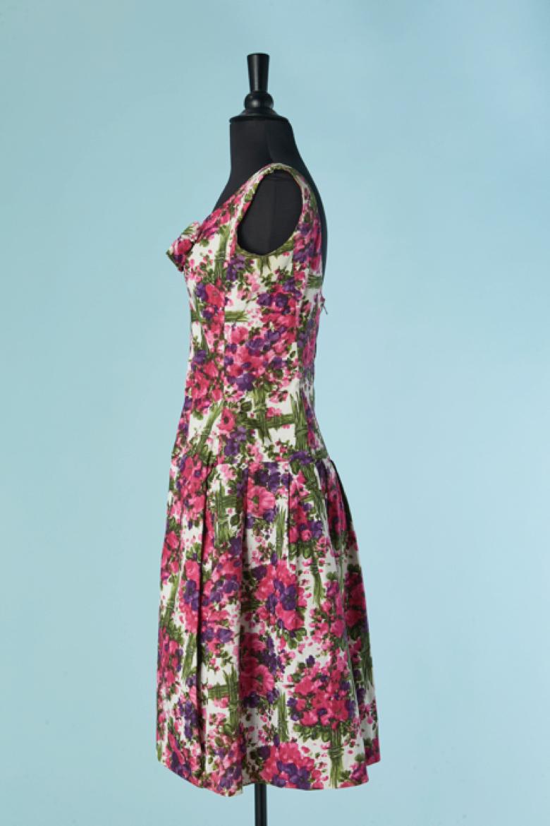 Vestido de flores de algodón con lazo JACQUES HEIM Circa 1950's en Excelente estado para la venta en Saint-Ouen-Sur-Seine, FR