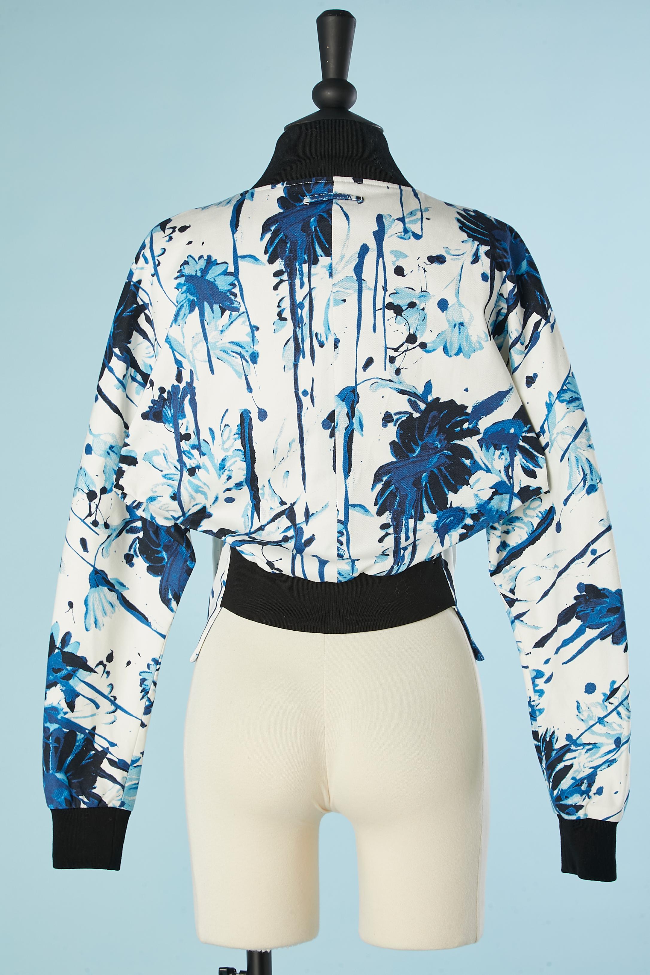 Women's Cotton jacket with blue flowers print and zip middle front Jean-Paul Gaultier For Sale