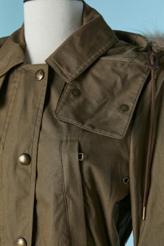 Kakifarbener Baumwollparka mit Kapuze BURBERRY BRIT