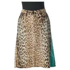 Falda de algodón con estampado de leopardo y una inserción azul en el lateral JUST CAVALLI