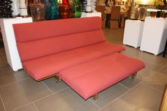 Sofá y otomana de Martin Borenstein